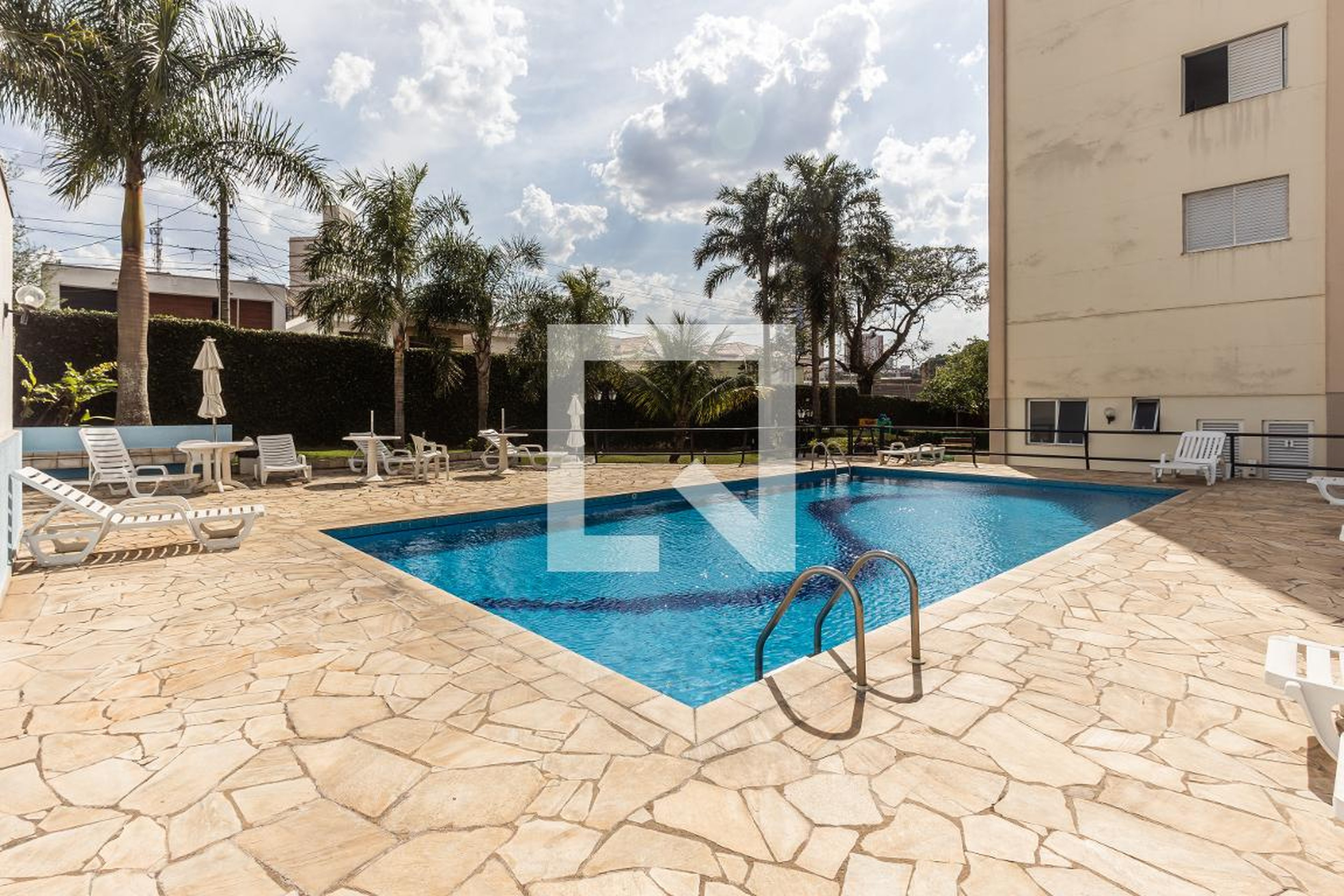 Piscina - Edifício Ville Bayard