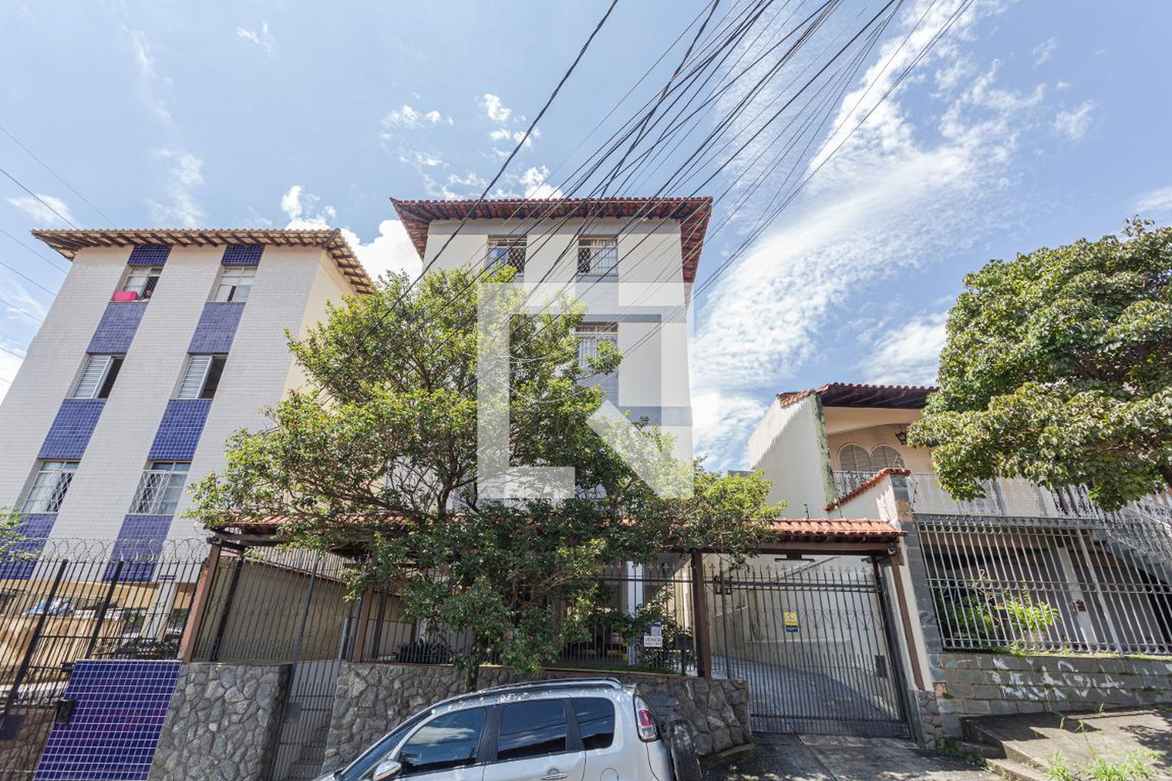 Fachada Condomínio em Rua Emídio Germano, 306