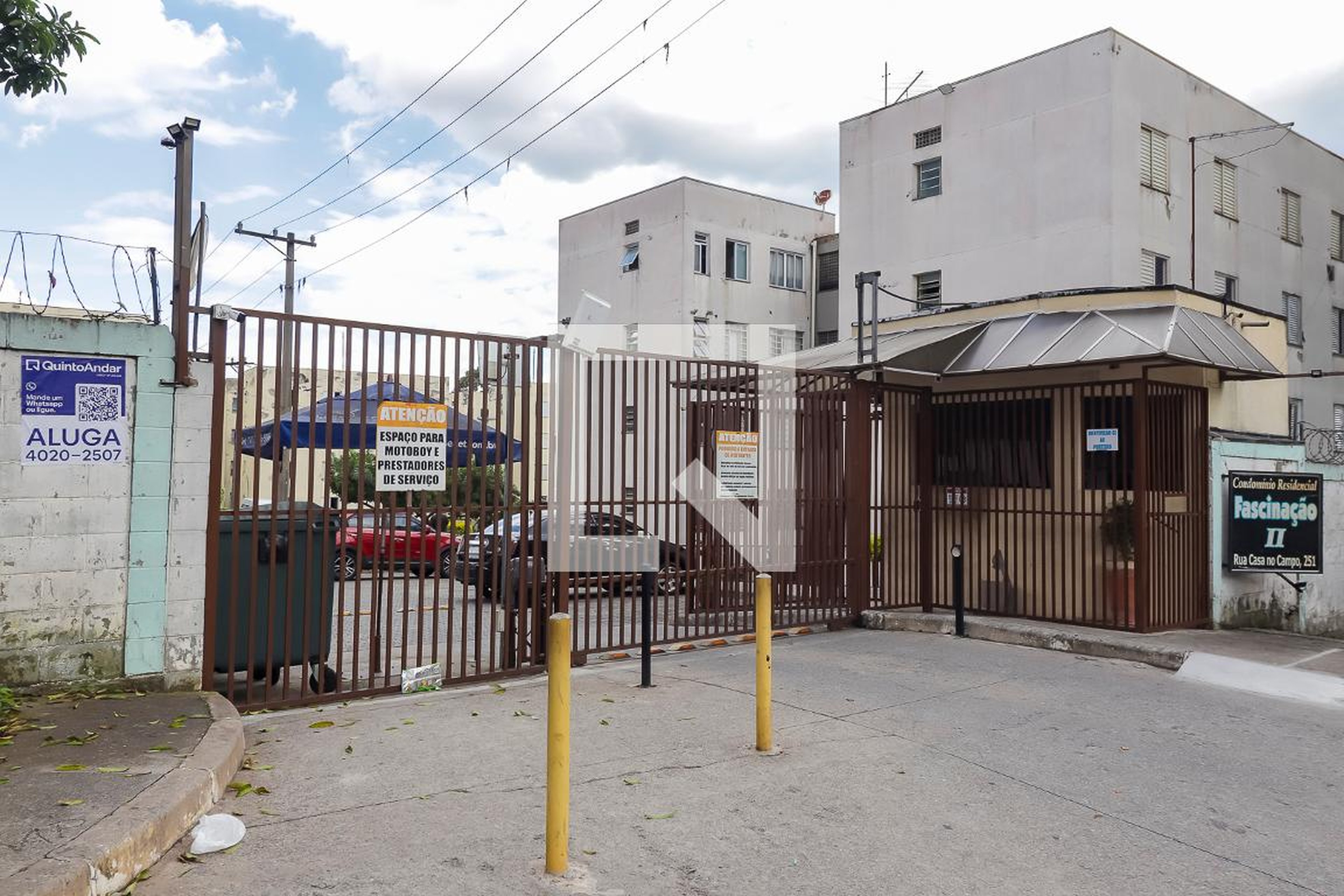 Fachada Condomínio em Rua Casa no Campo, 11980933894