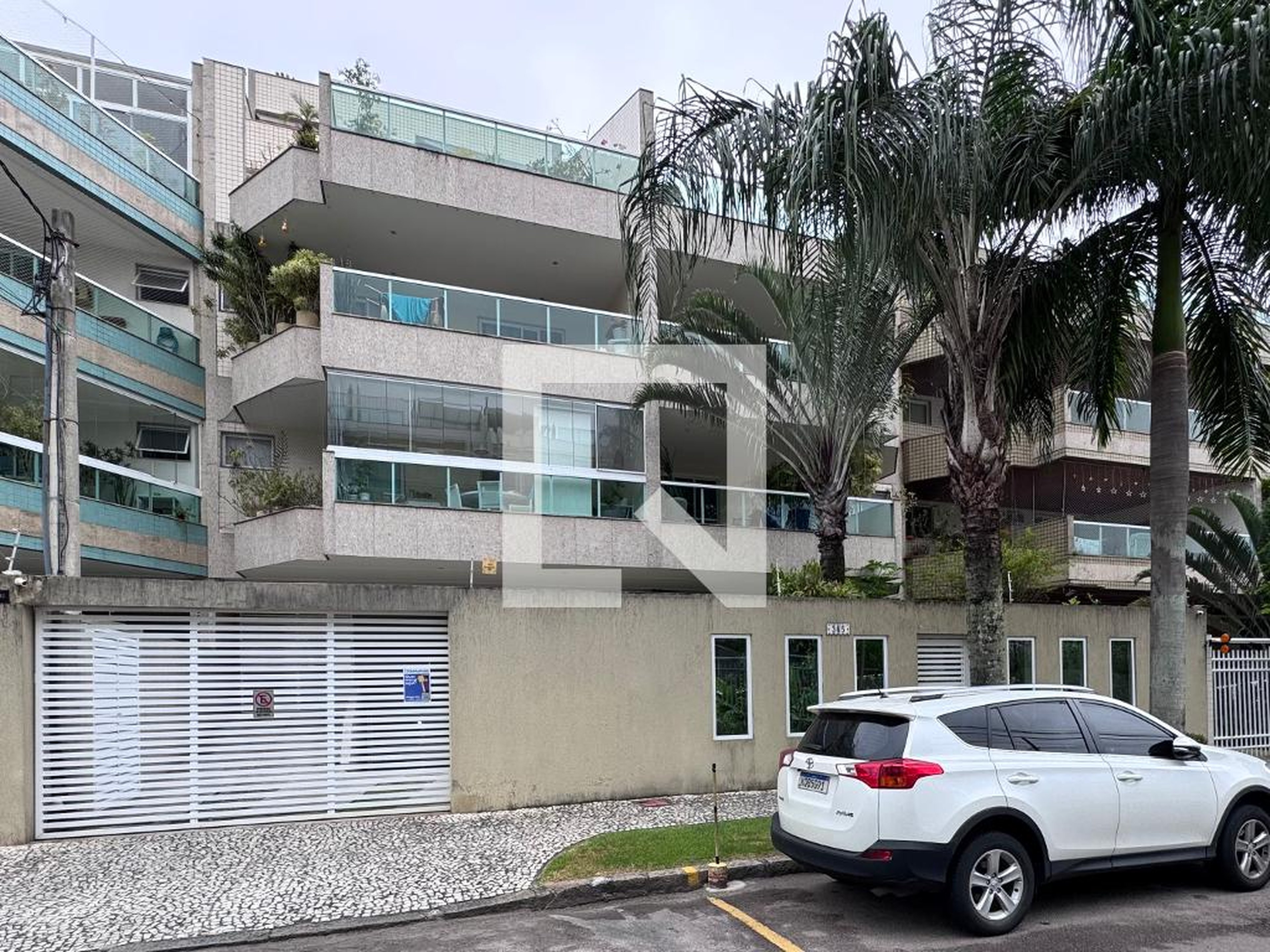 Fachada Condomínio em Rua Odilon Martins de Andrade, 365