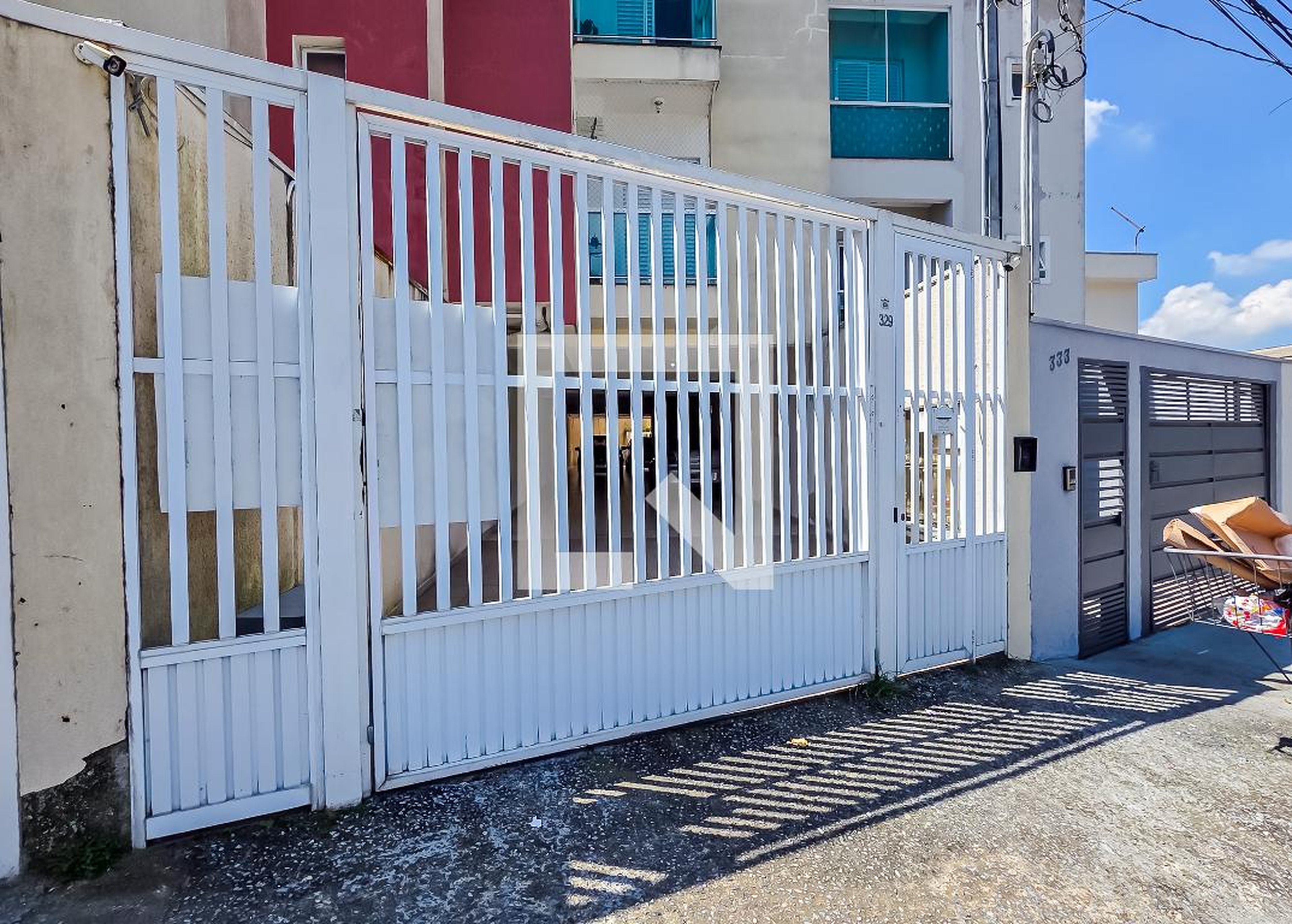 Fachada Condomínio em Rua Madagascar, 329