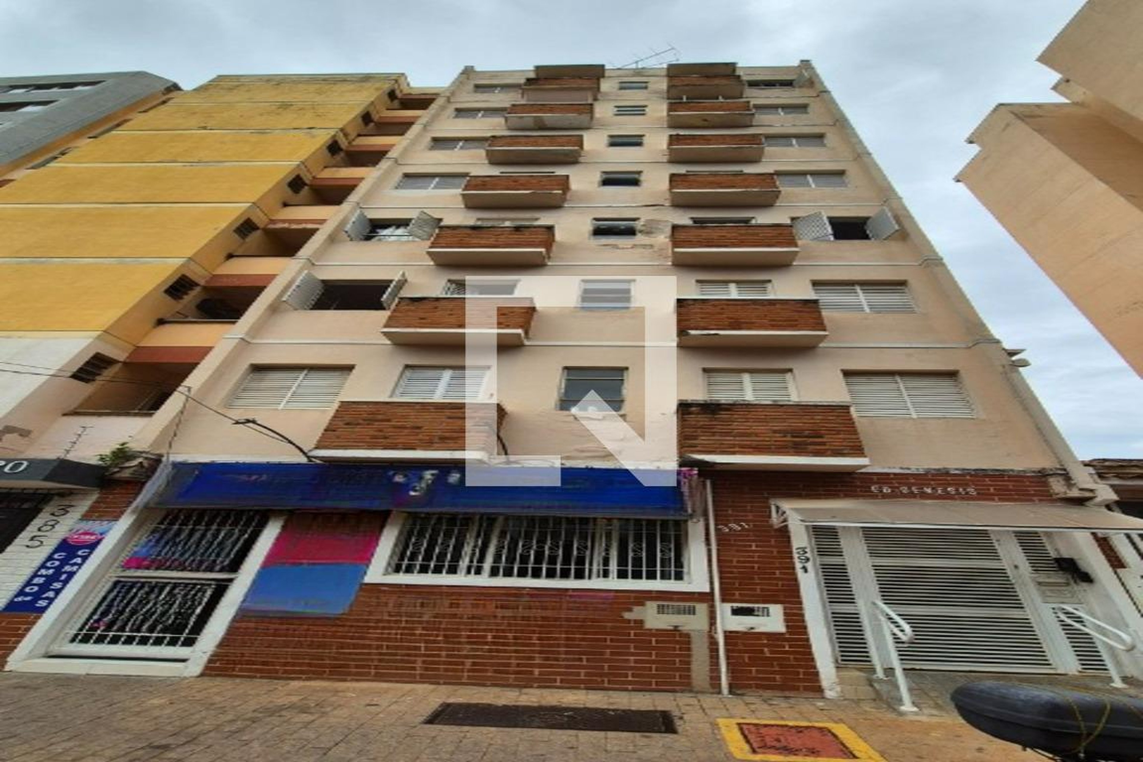 Fachada do Prédio Condomínio em Rua Culto à Ciência, 391