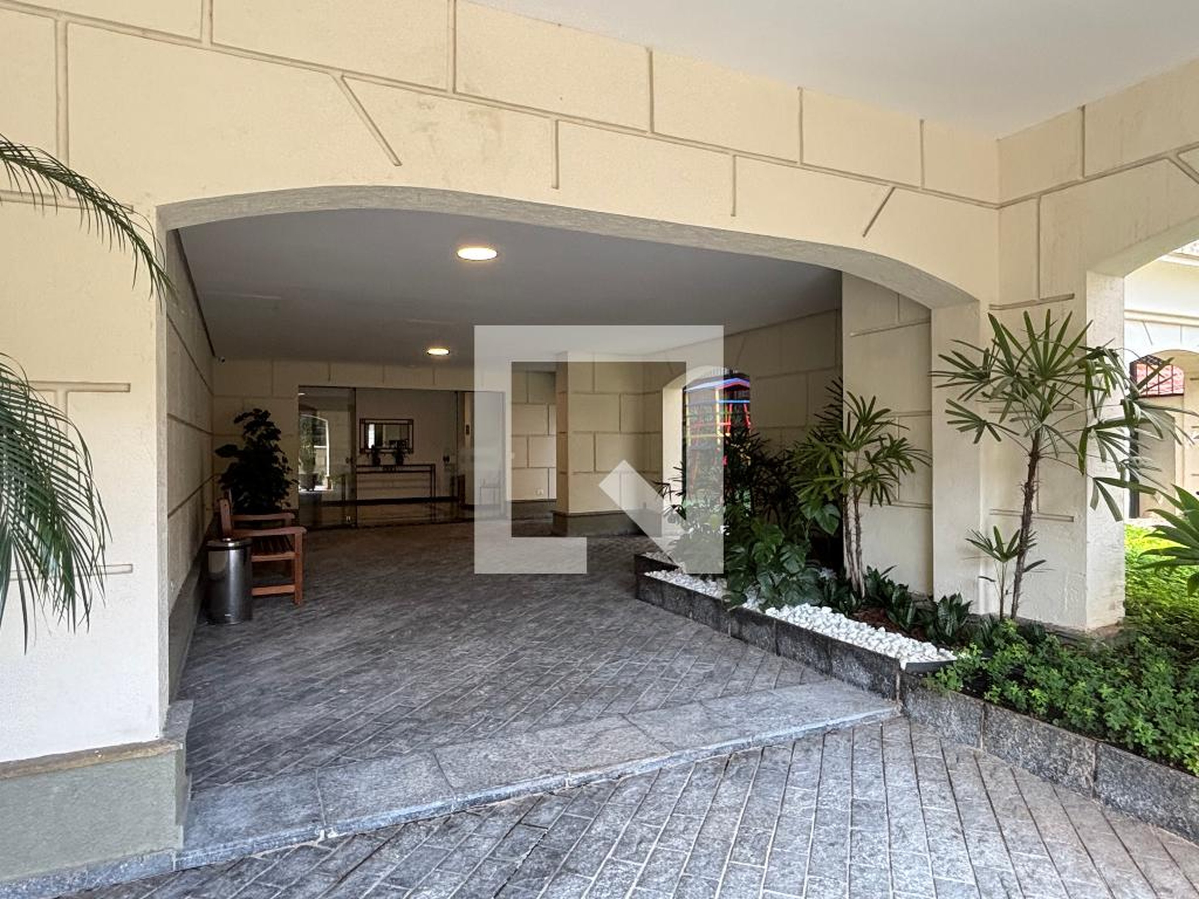 Entrada - Maison Pasteur