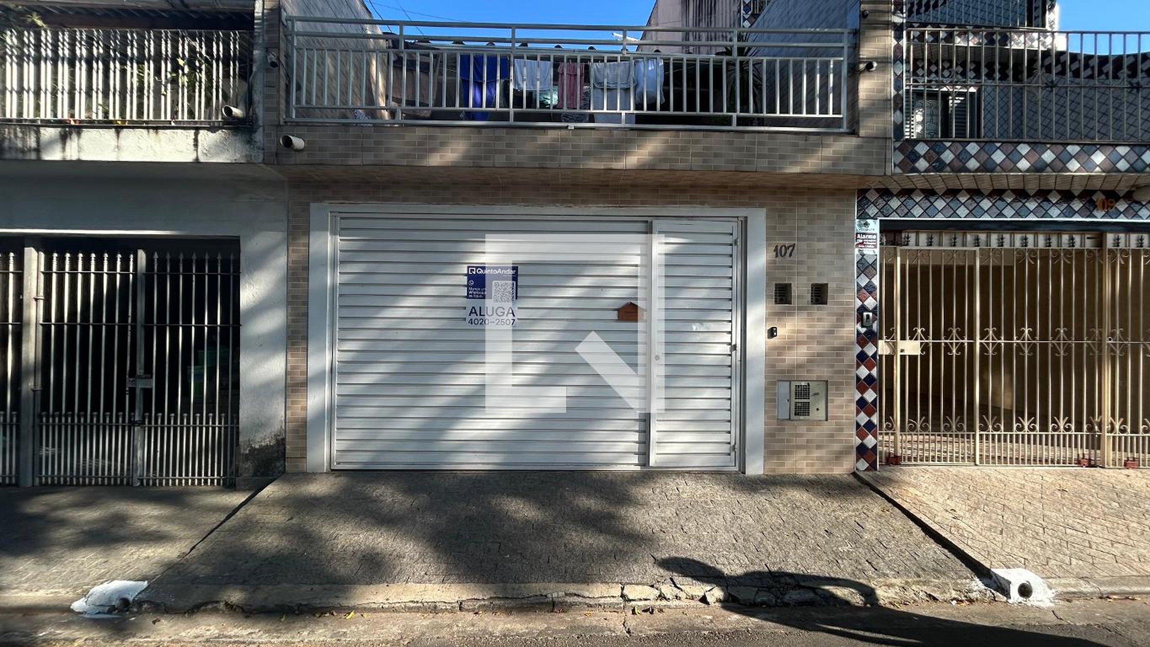 Fachada Condomínio em Rua João Bressane, 107