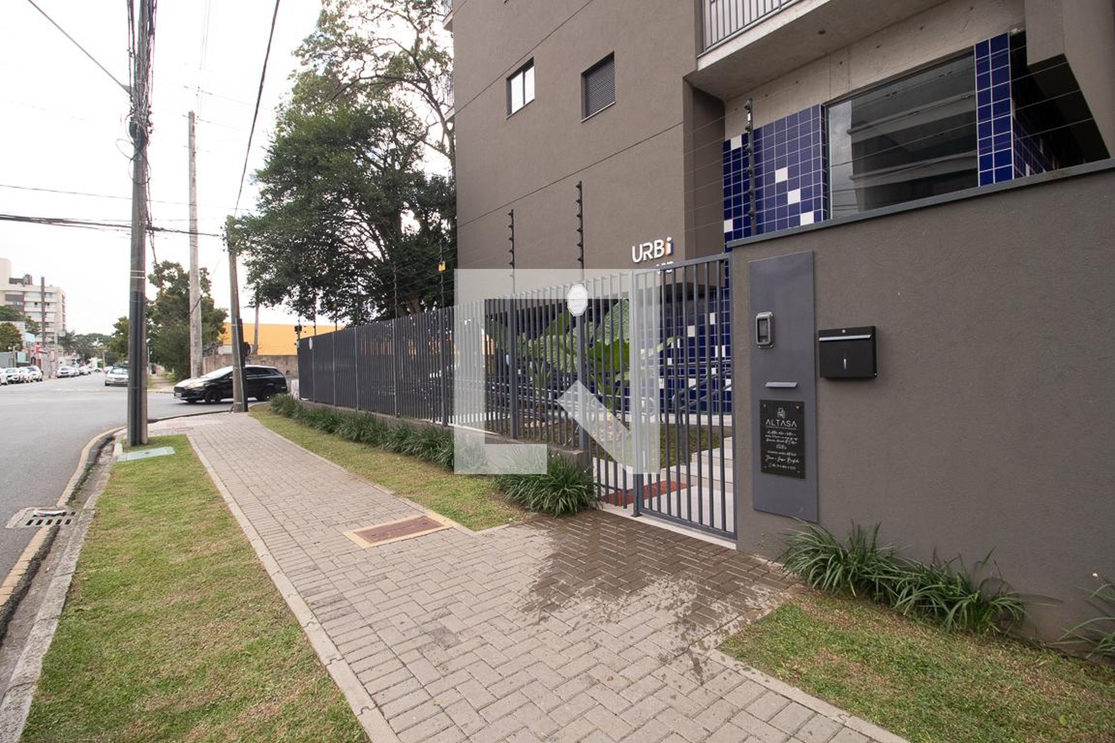 Fachada Condomínio em Rua Jóquei Clube, 416