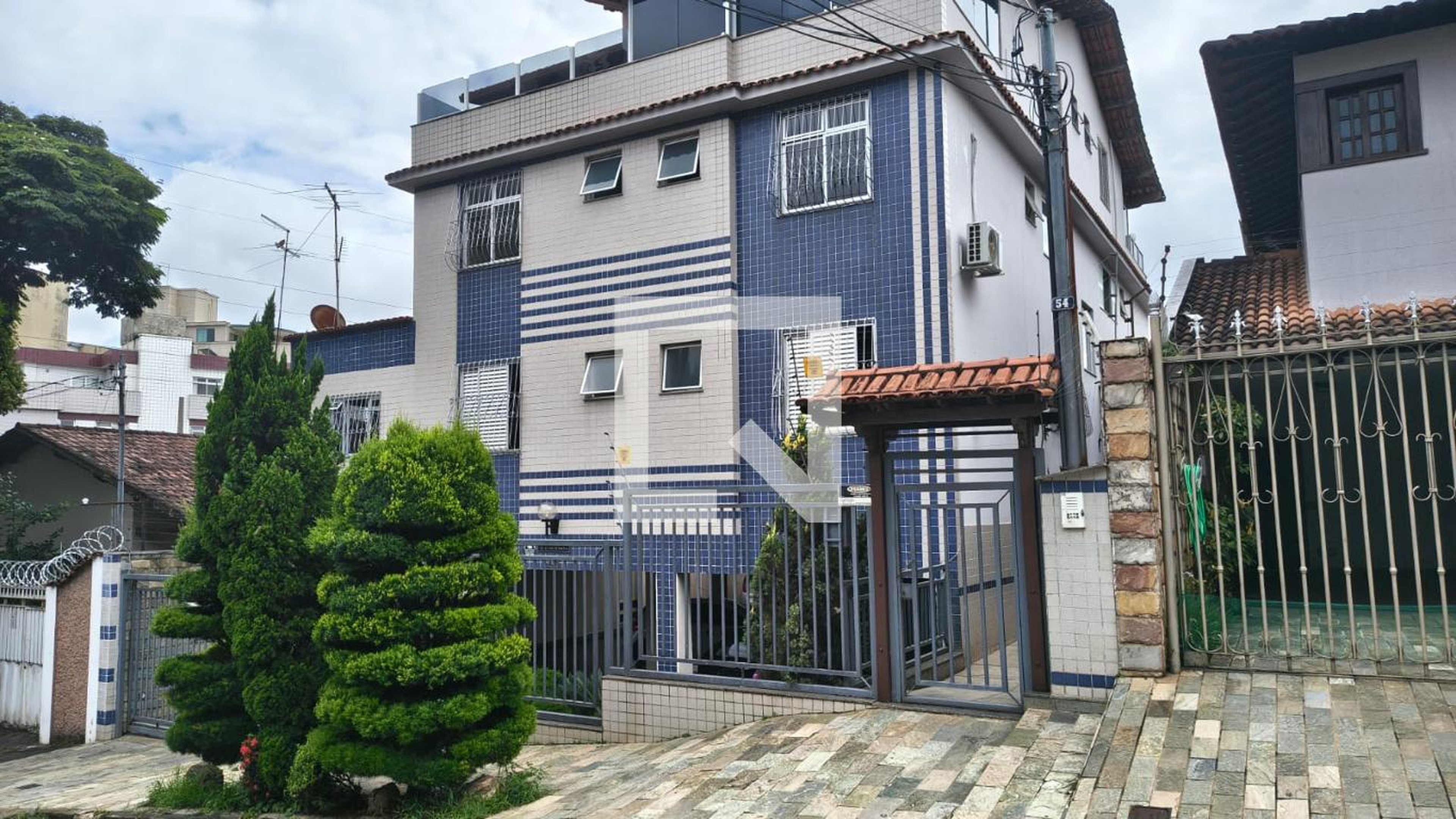 Fachada Condomínio em Rua José Cândido Júnior, 54