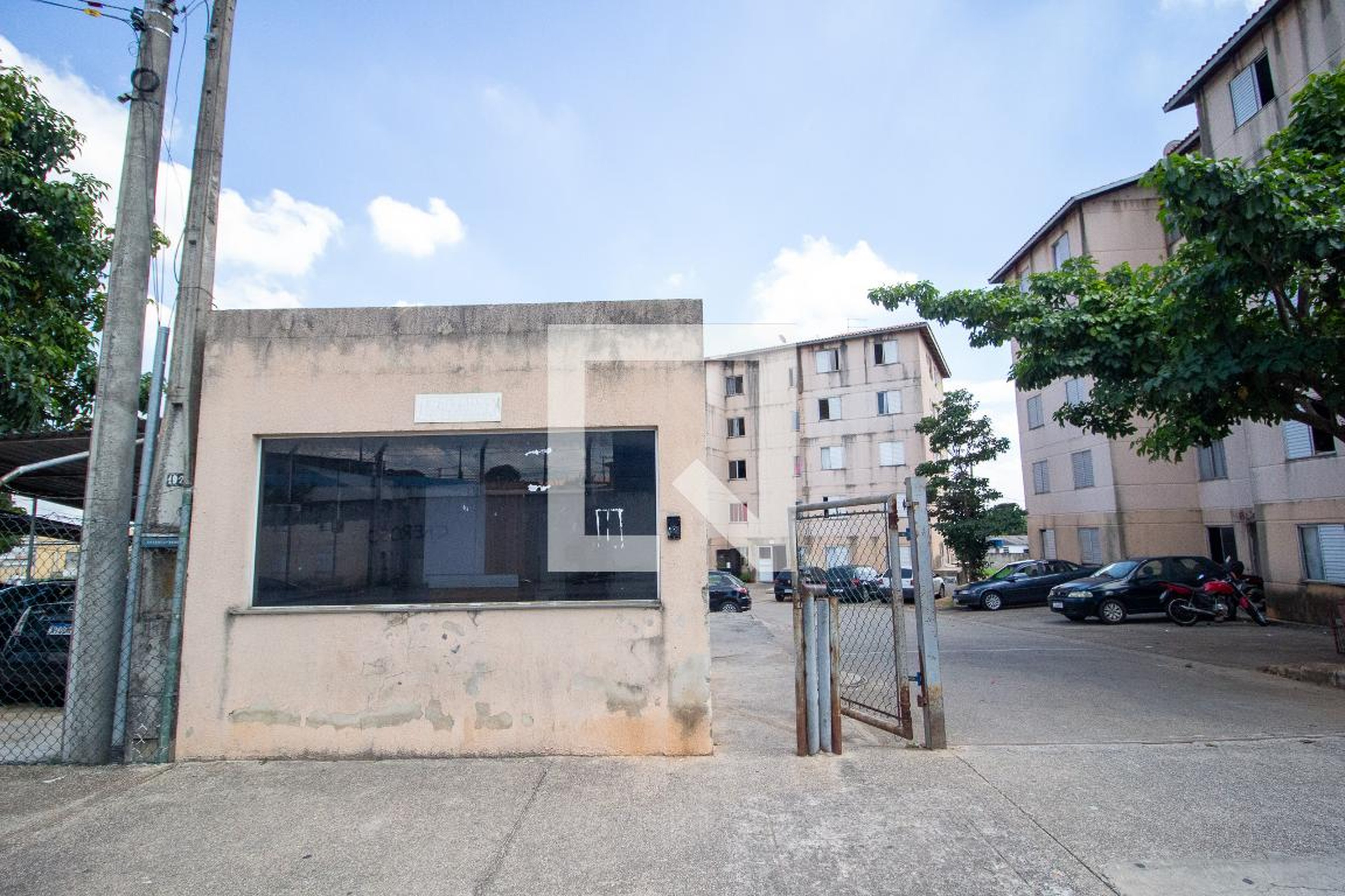 Fachada Condomínio em Rua Jorge Winkler, 192