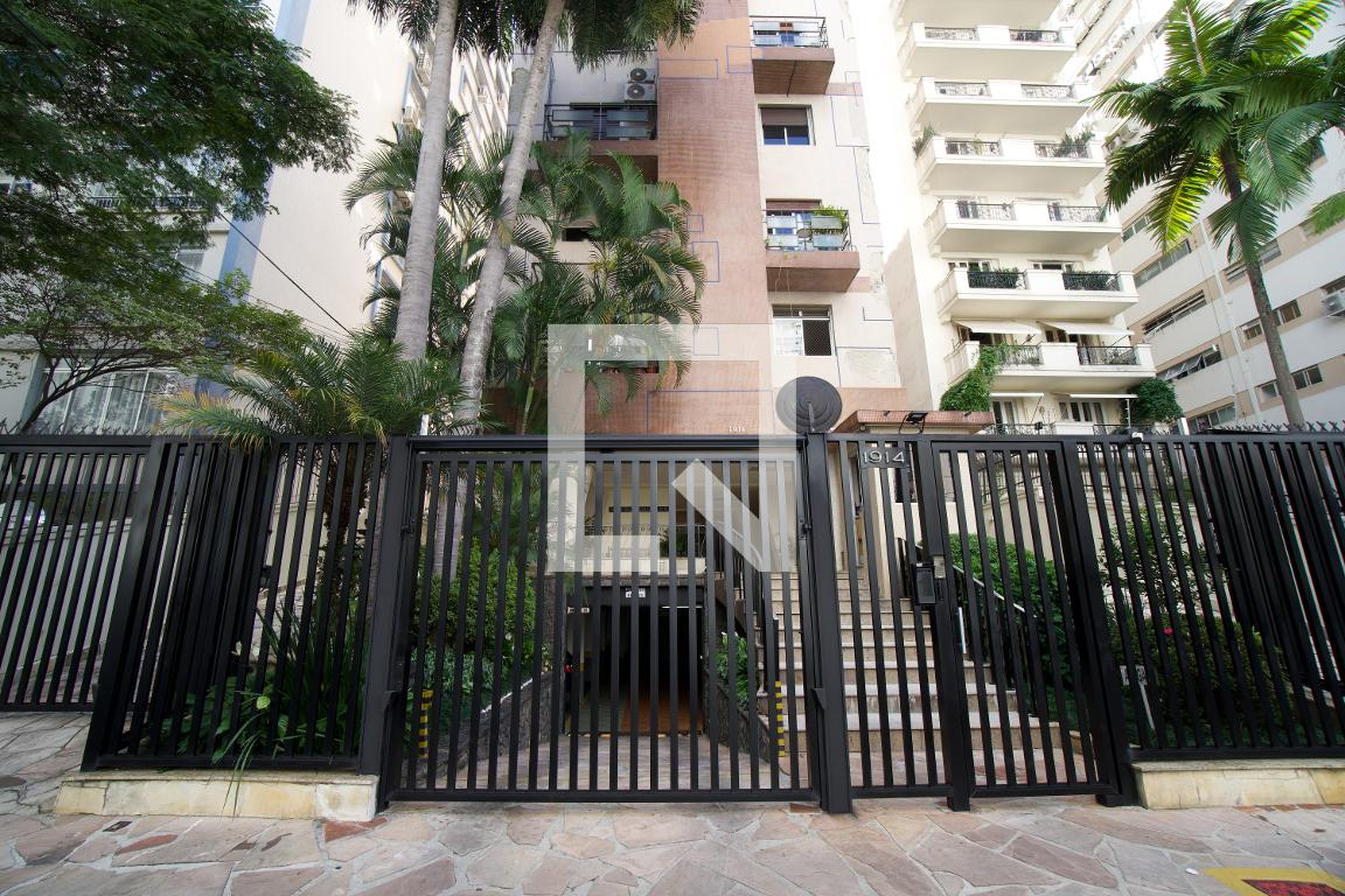Fachada do Prédio Condomínio Boris Goldunoff