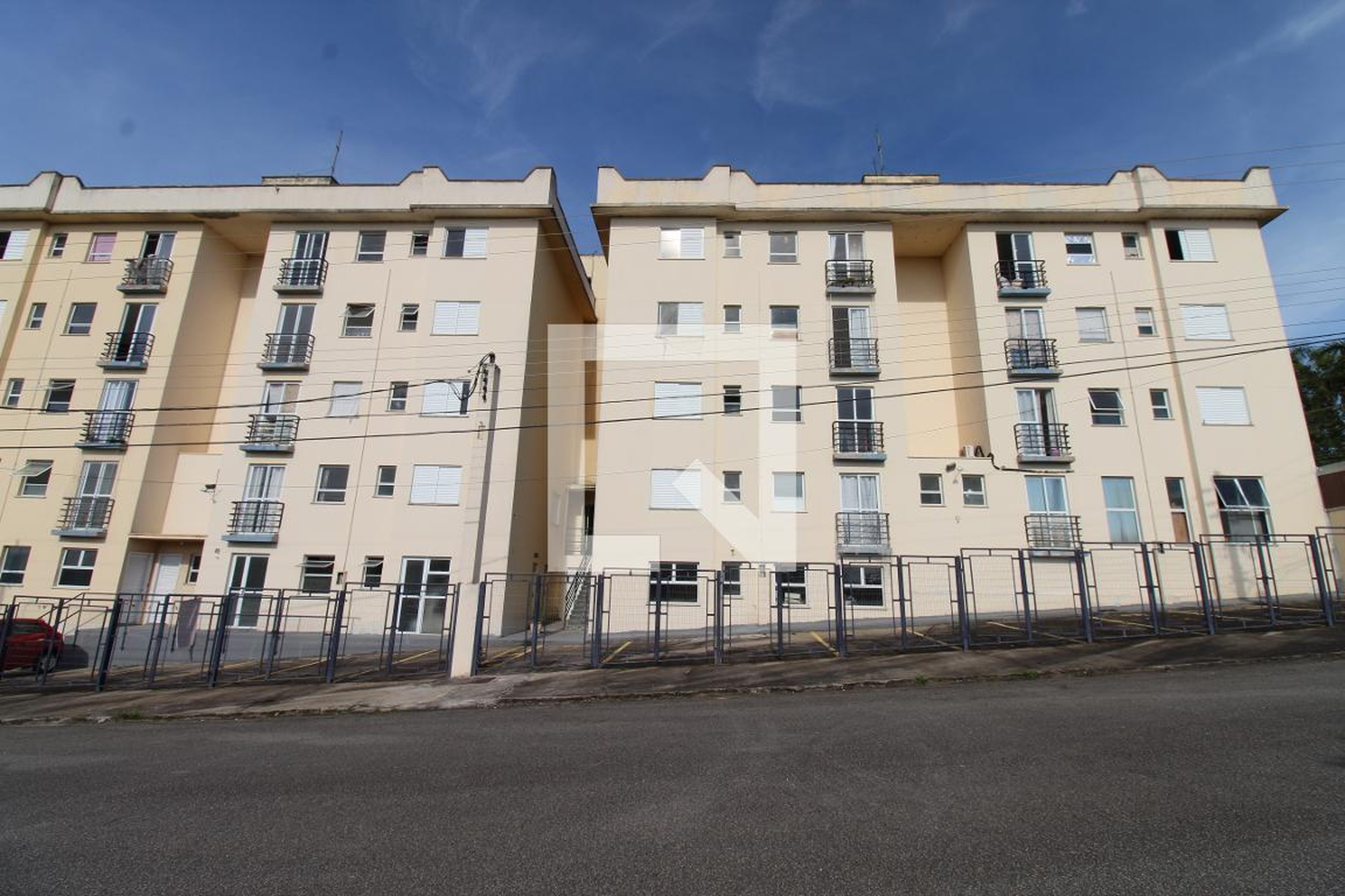 Fachada do Prédio Residencial Flat School