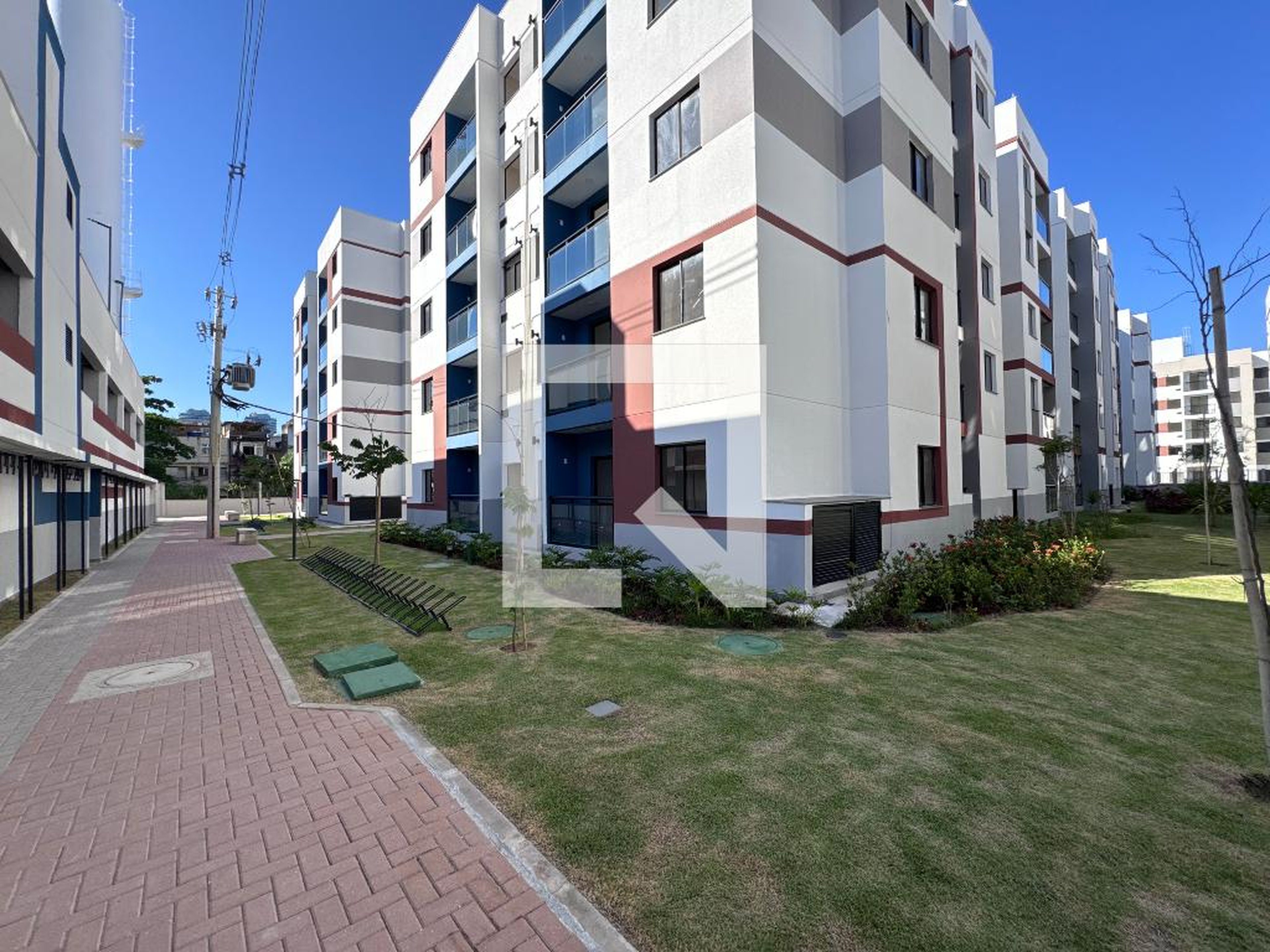 Fachada Condomínio em Rua G W, 460