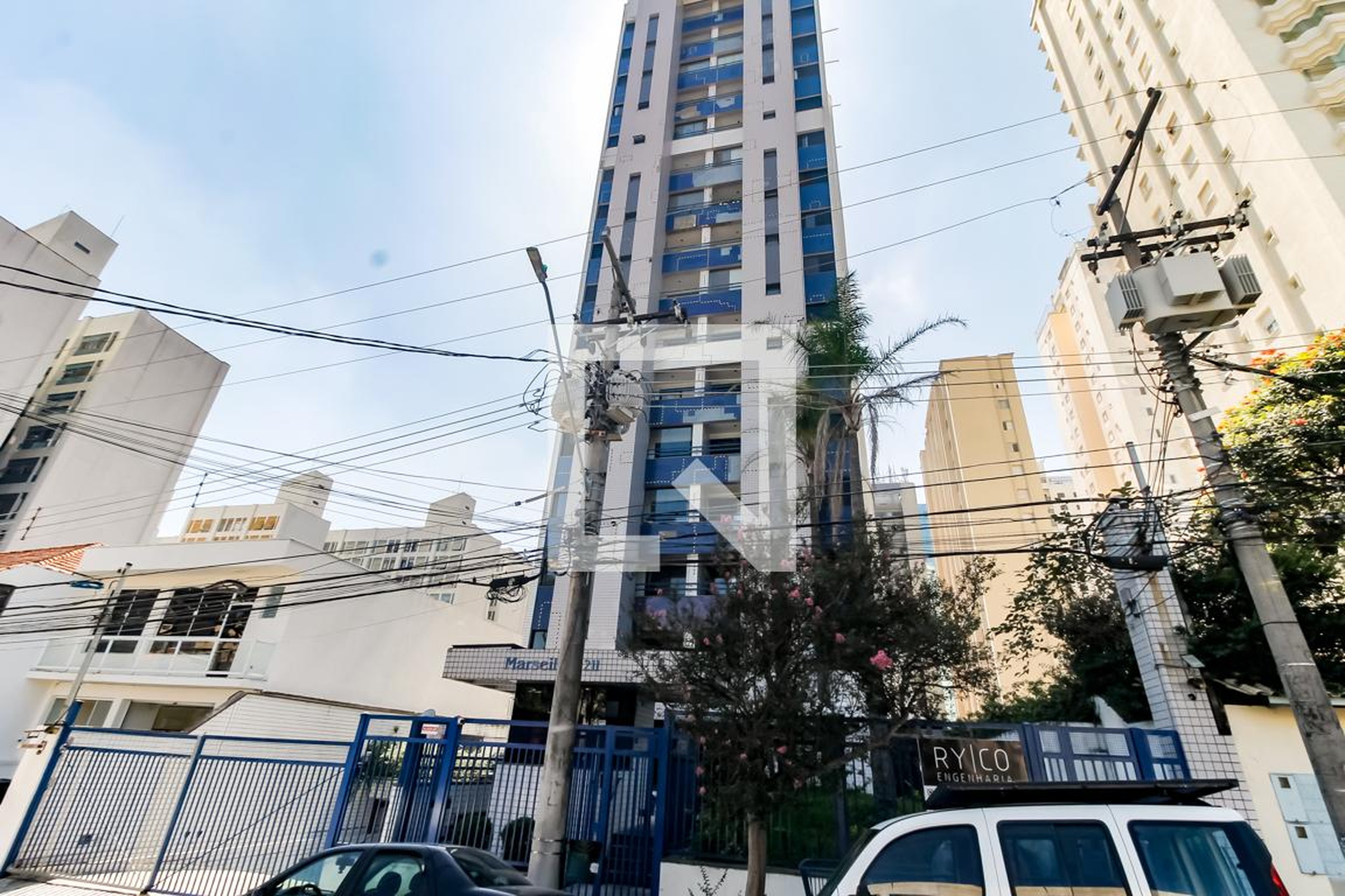 Fachada do Prédio Condomínio Marseille