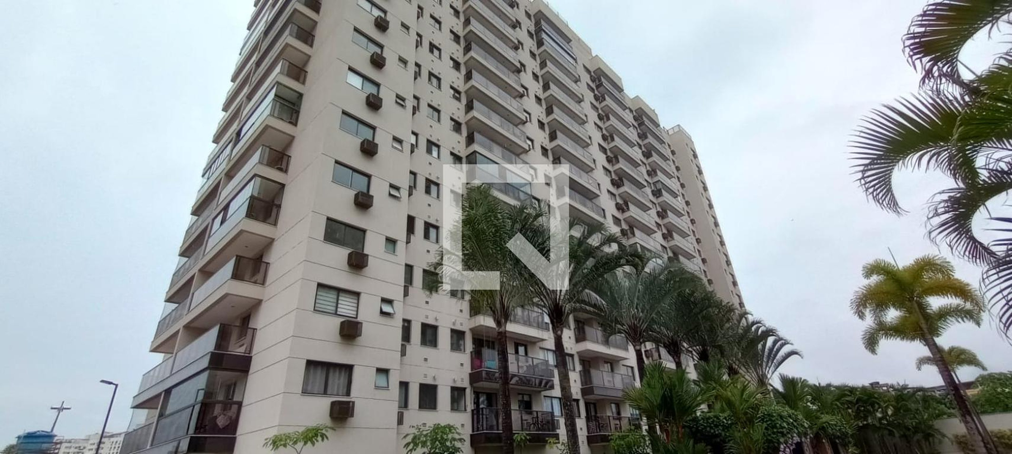 Fachada Condomínio Like