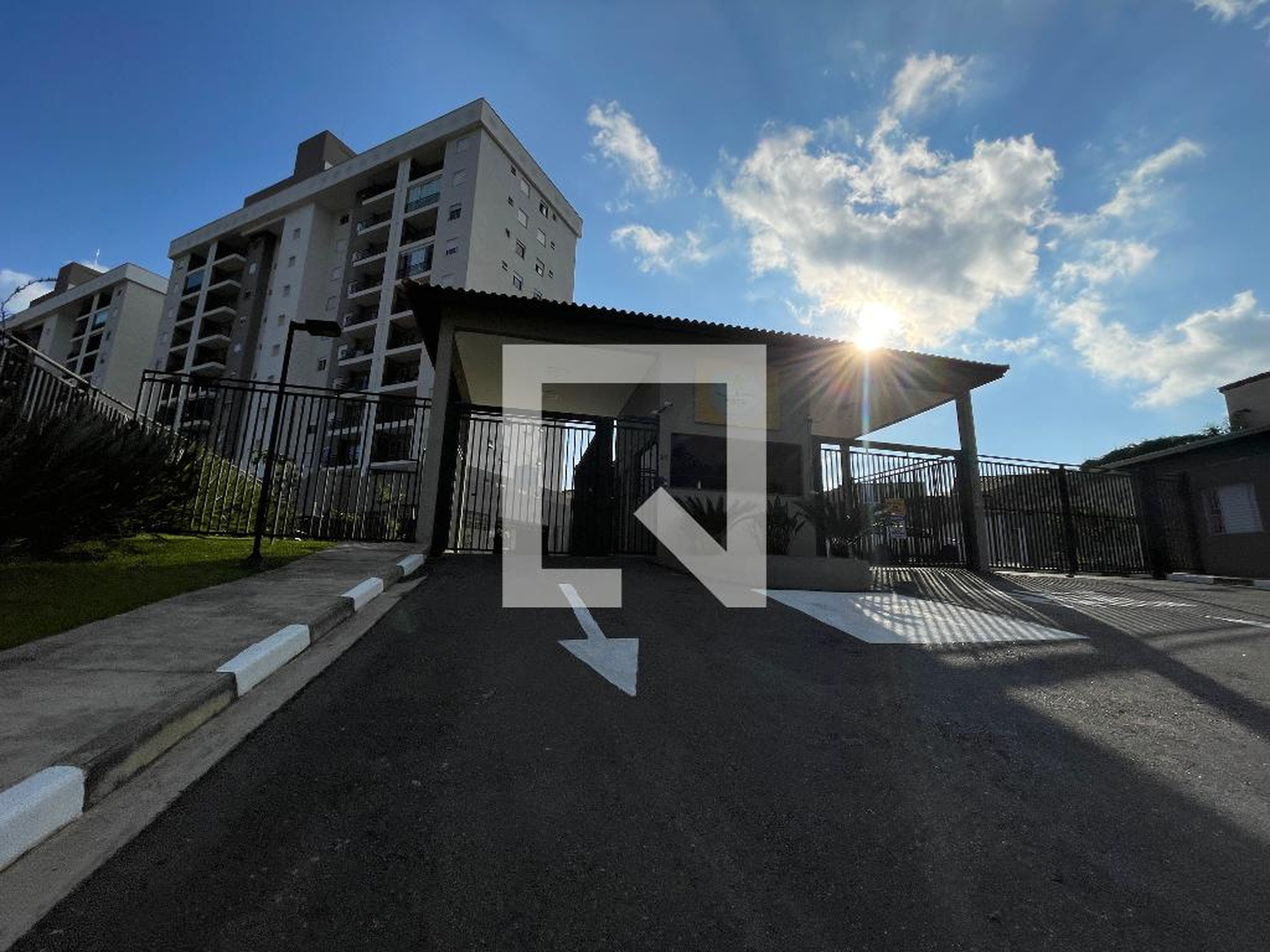 Fachada Condomínio em Estrada Ribeirão da Lajes, 346