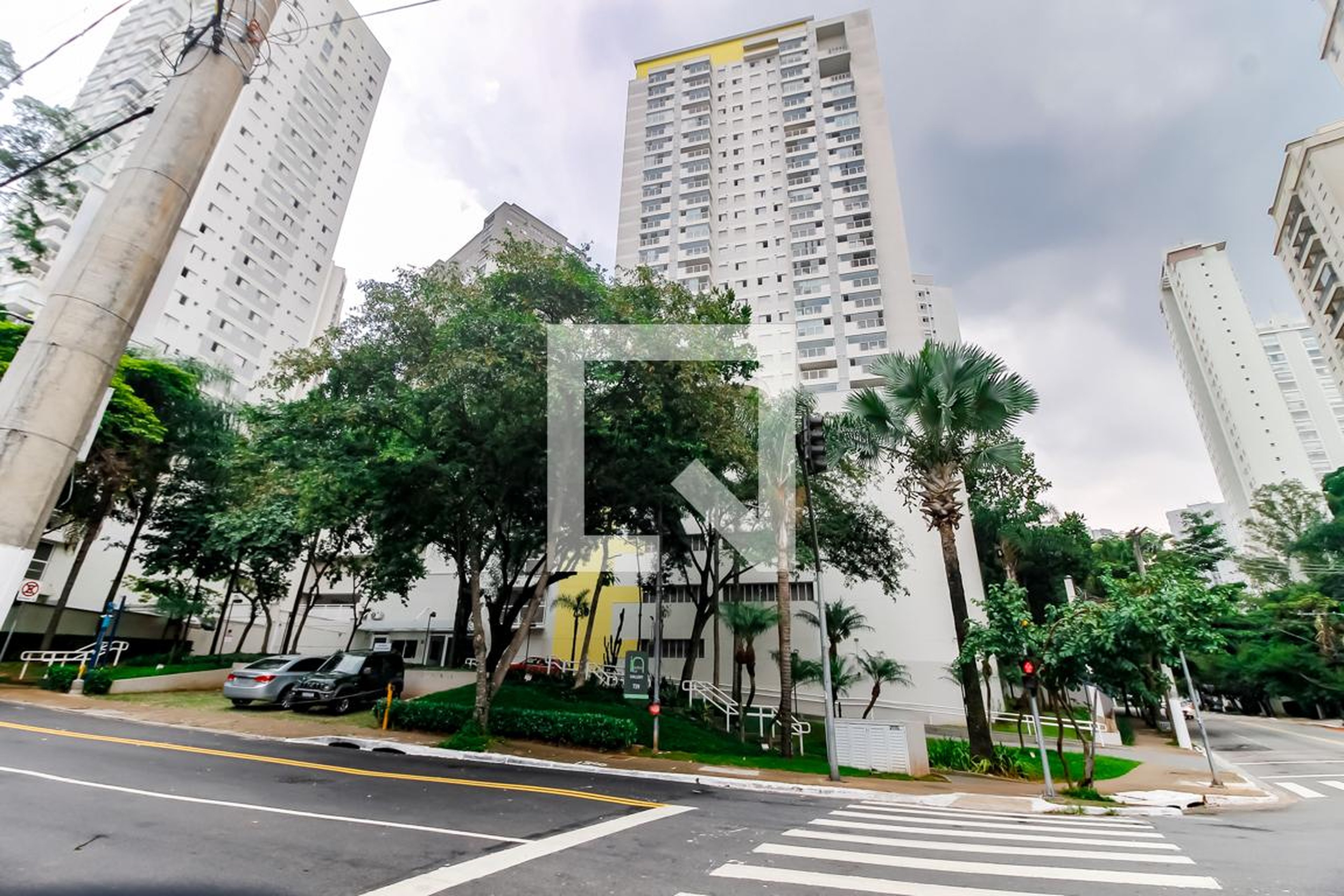 Fachada do Prédio Condomínio In Jardim Sul Gallery