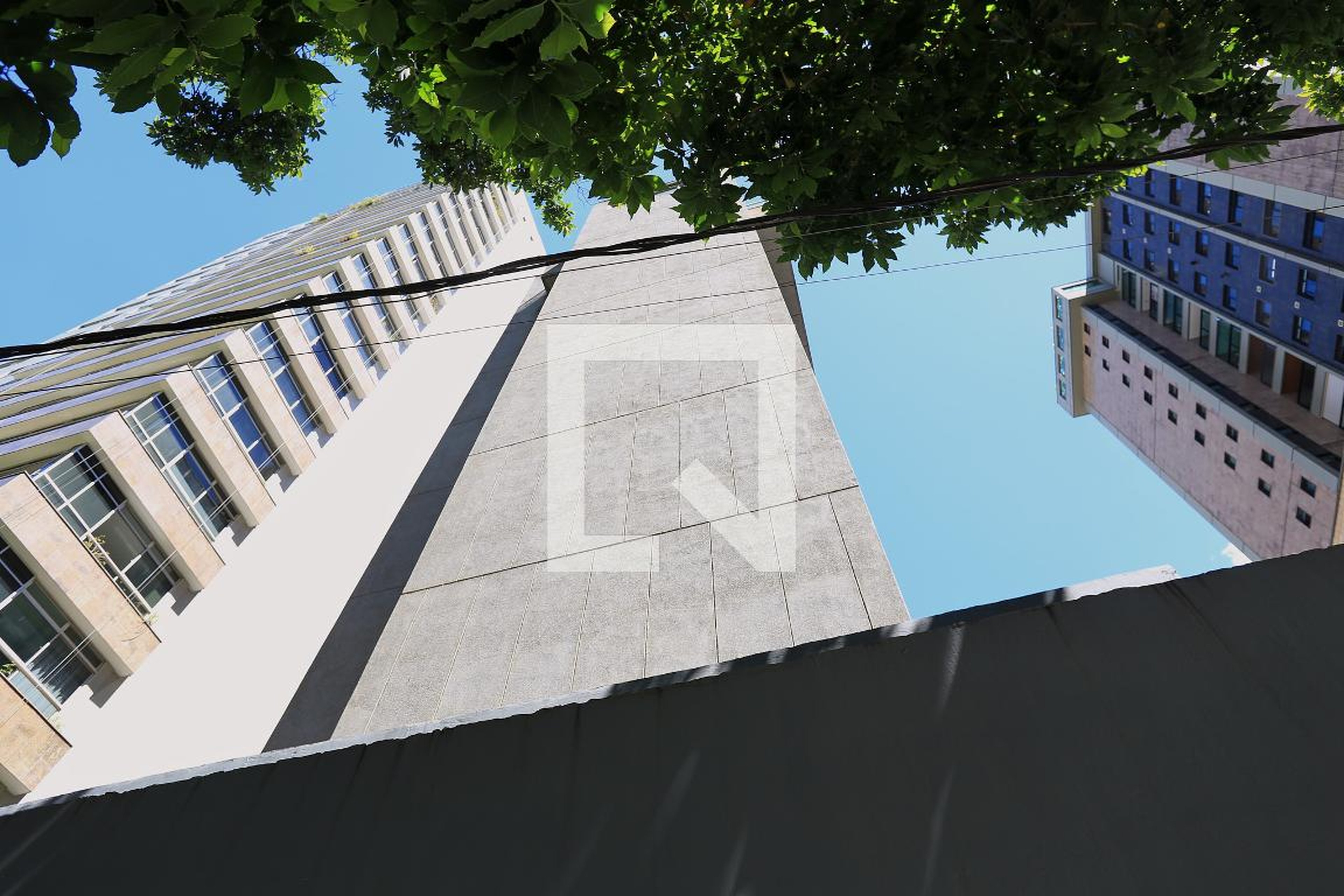 Fachada Condomínio em Rua Rio de Janeiro, 2020