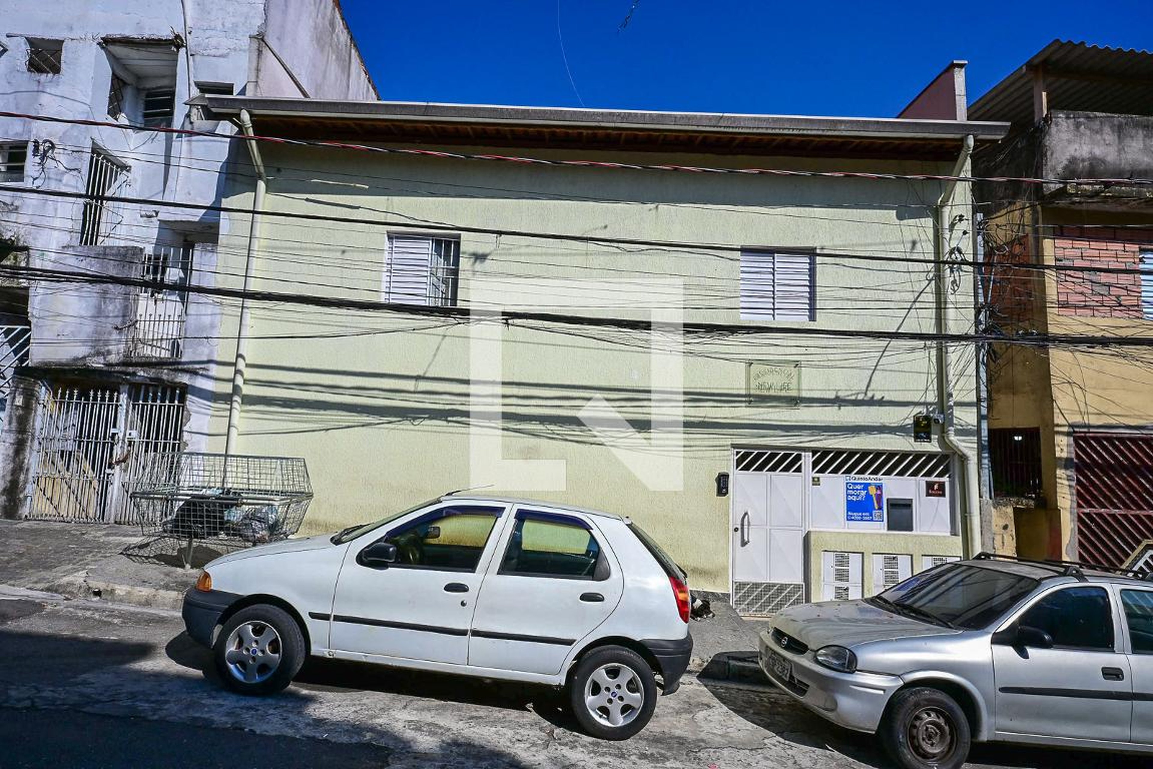 Fachada Condomínio em Rua Bernardo Correia Leitão, 947