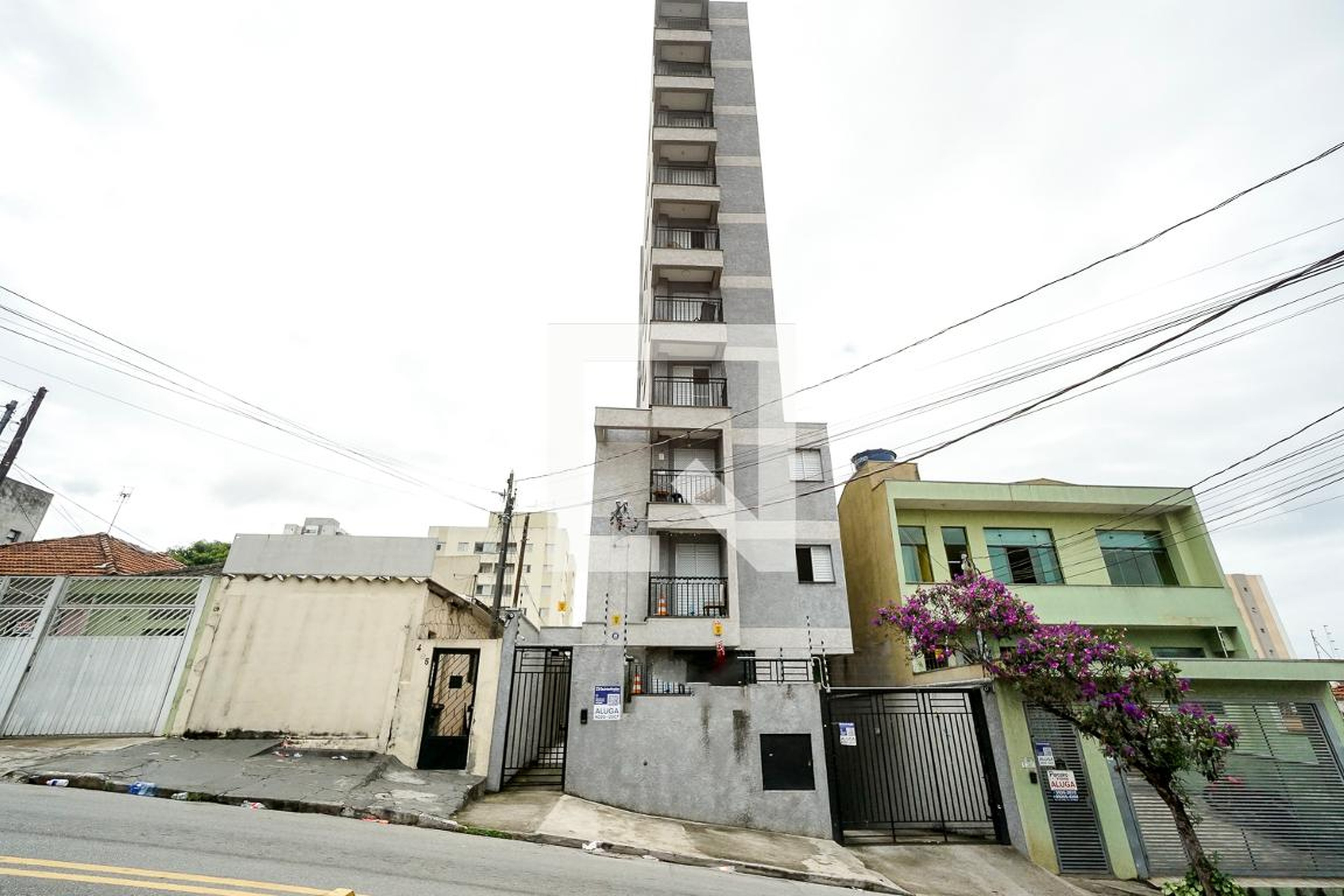 Fachada Condomínio em Rua Júlio Colaço, 411