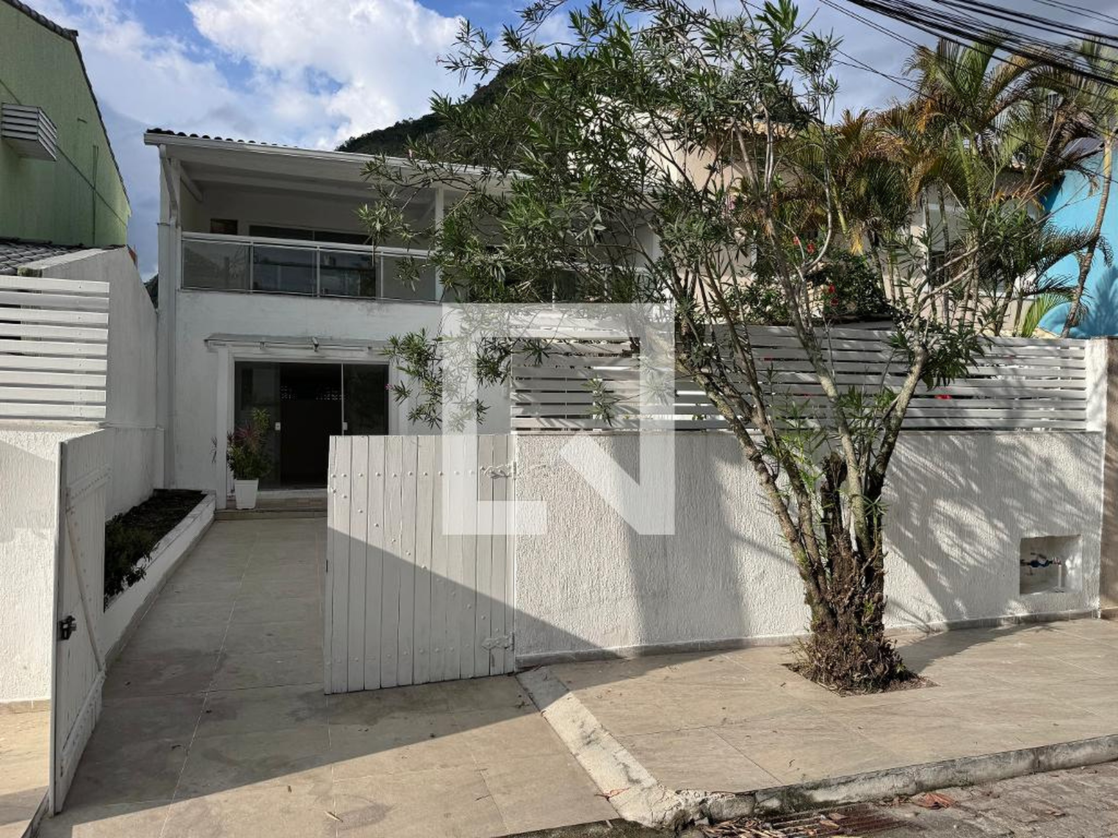 Fachada Condomínio em Rua Daniel Barreto dos Santos, 13