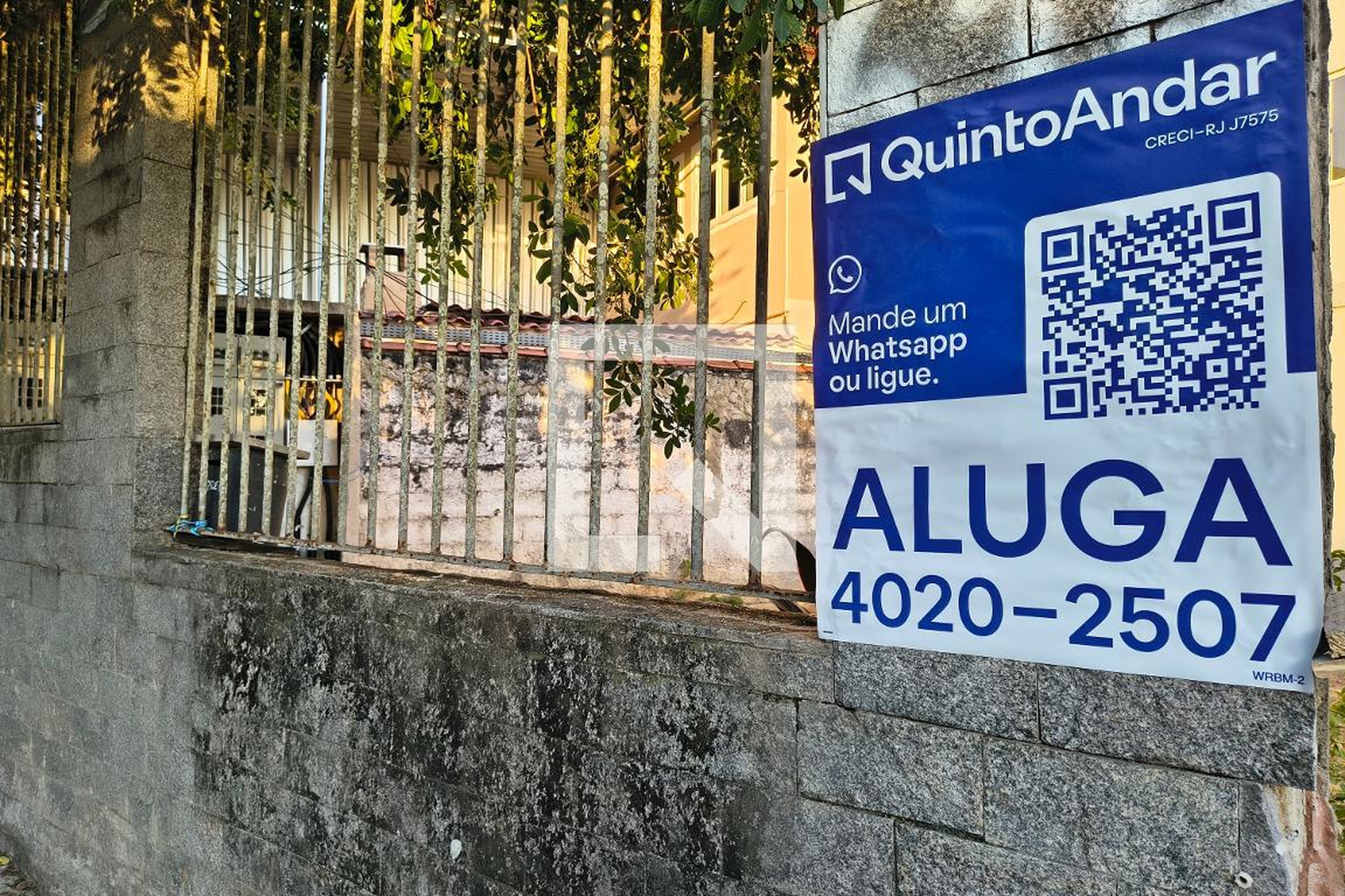 Fachada Condomínio em Rua Firmino do Amaral, 614