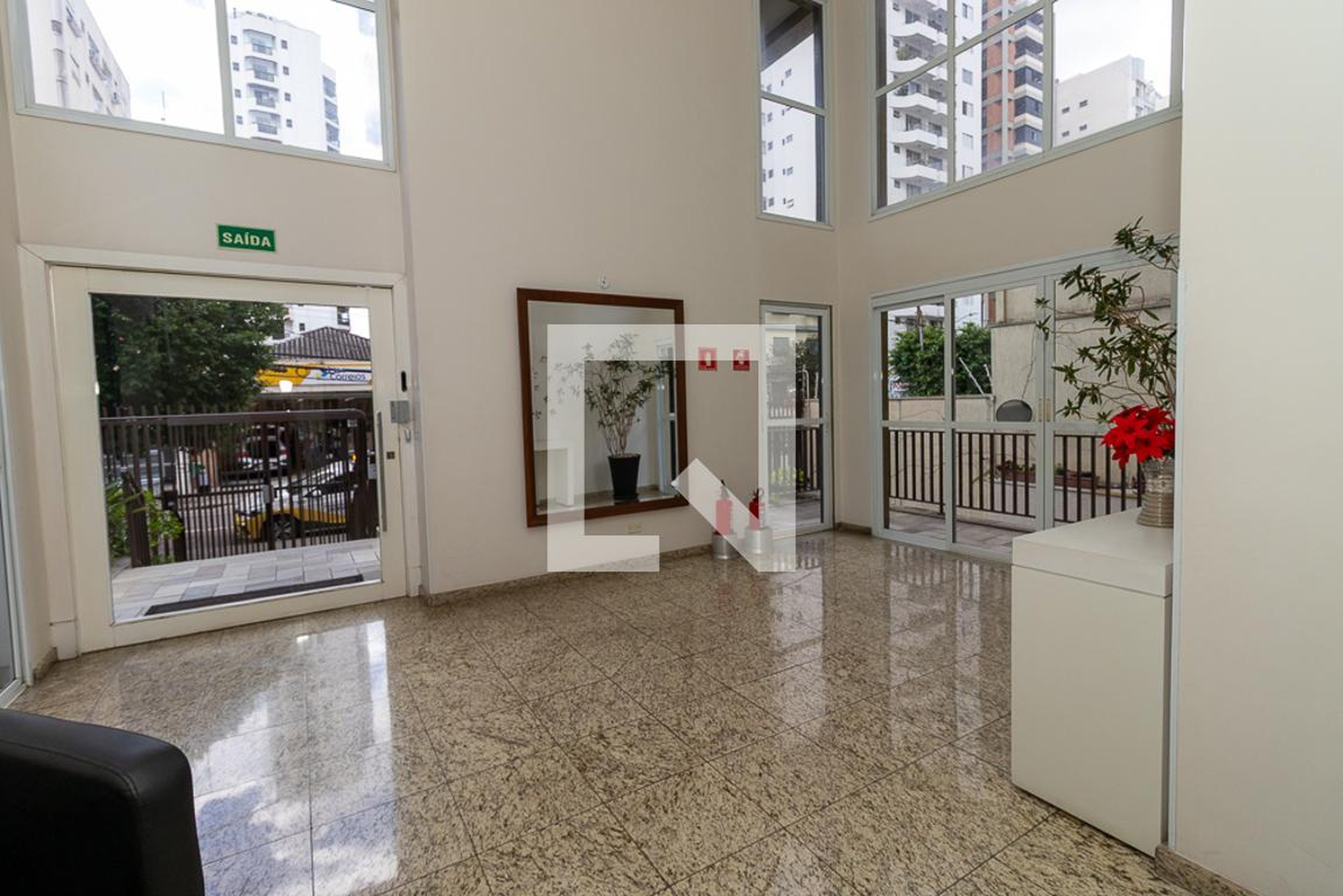 Hall Social - Edifício Renaissance