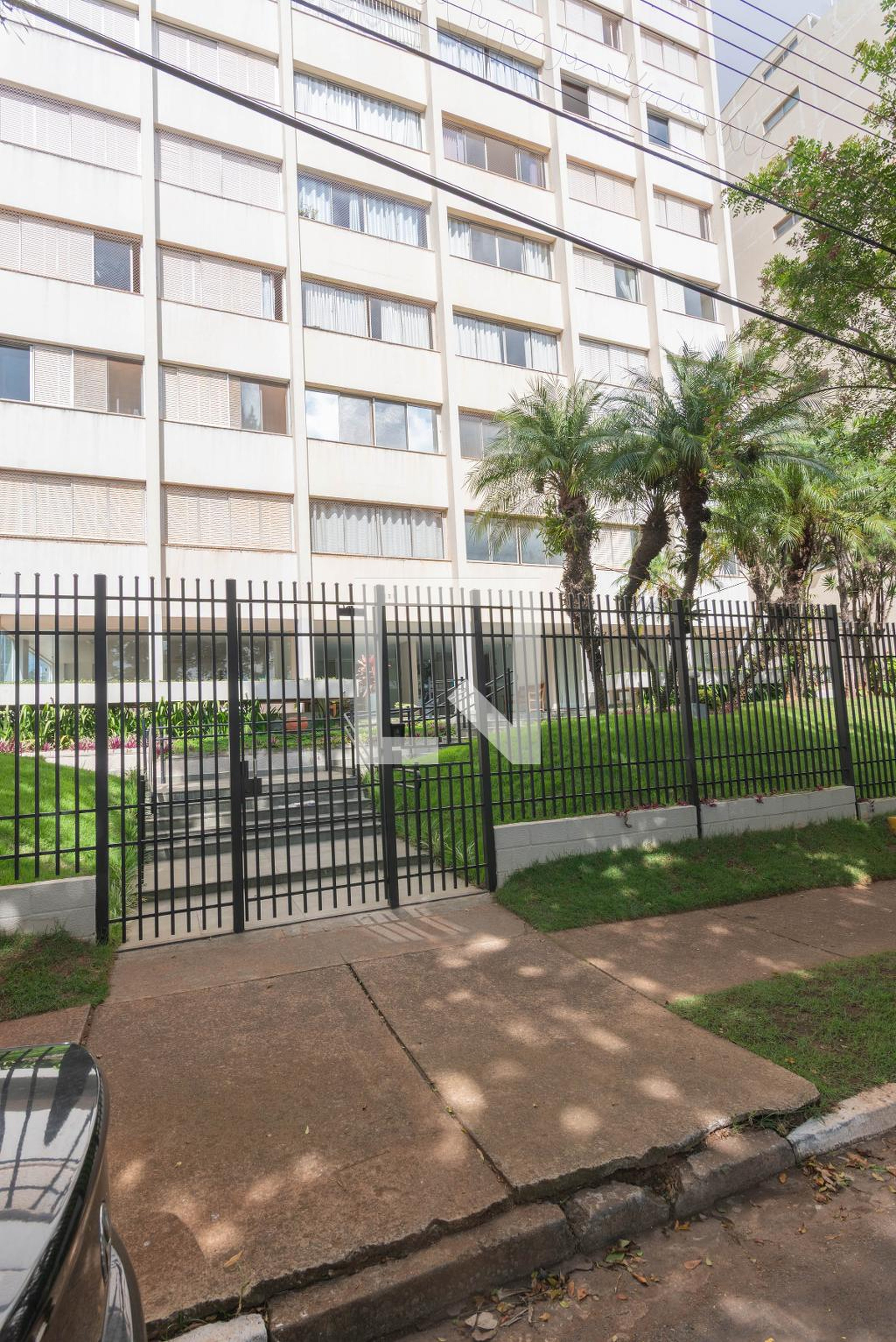 Fachada do Prédio Condomínio Roda D'Agua