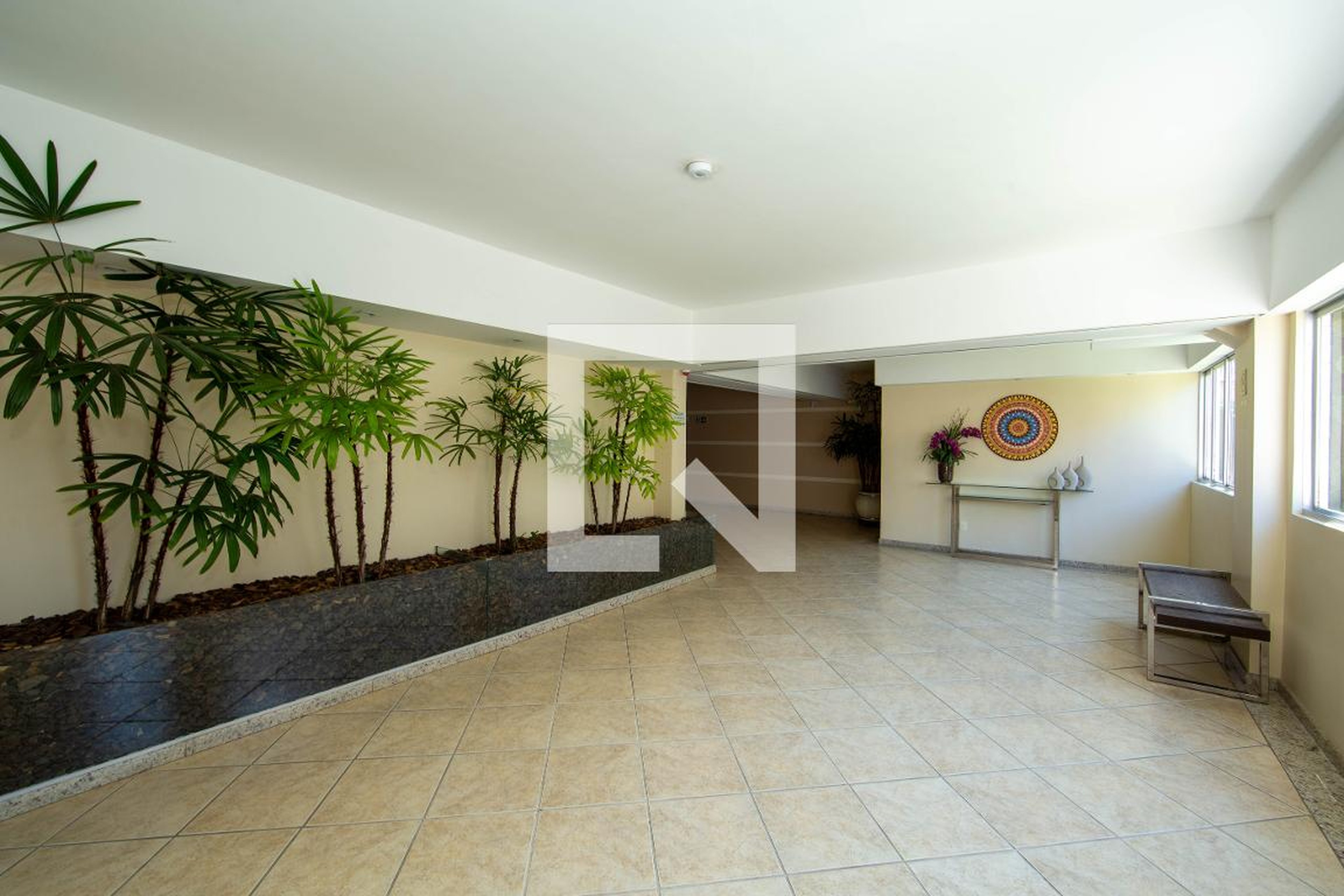 HALL - Ed. Guignard