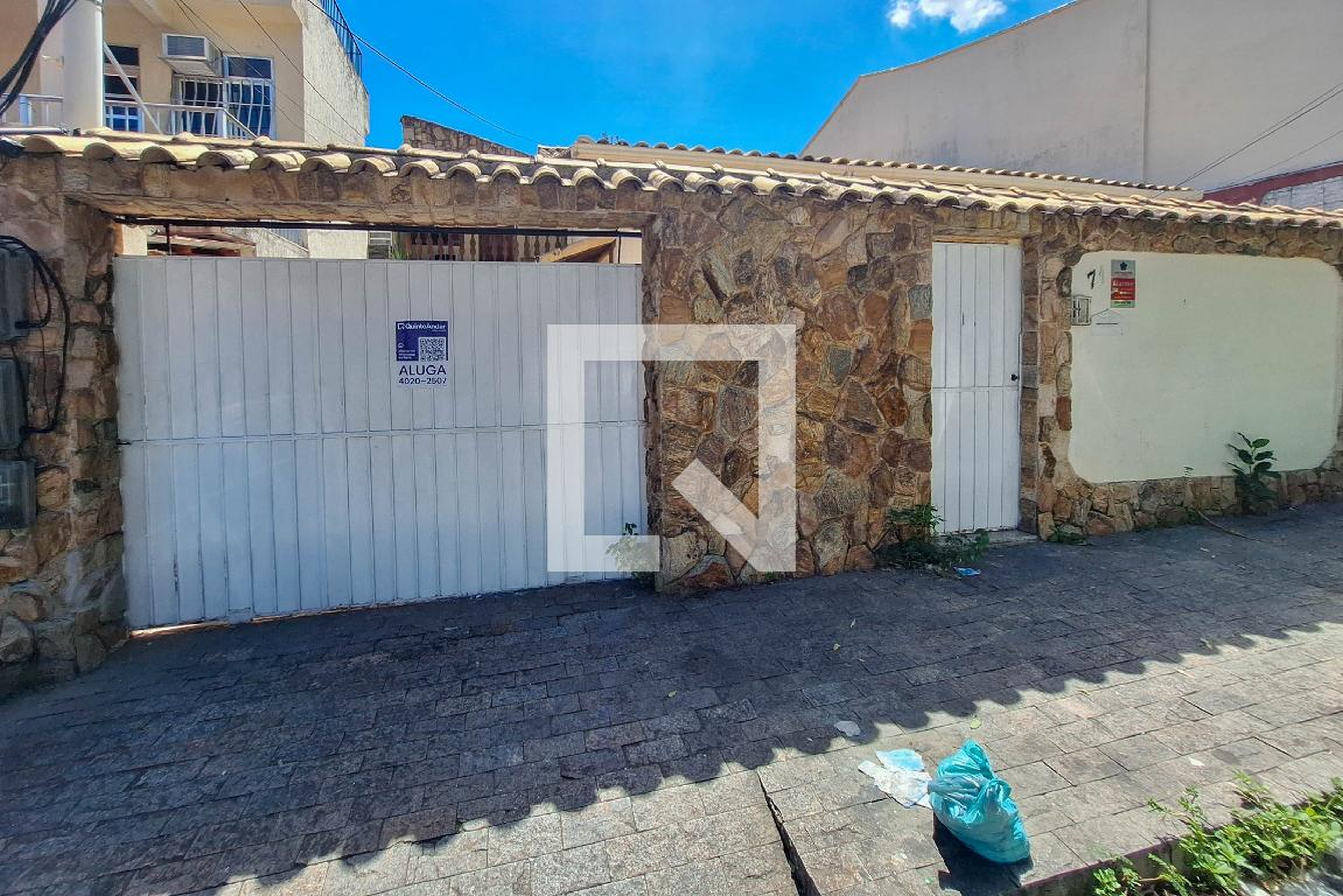 Fachada Condomínio em Rua Djalma de Magalhães Lessa, 71