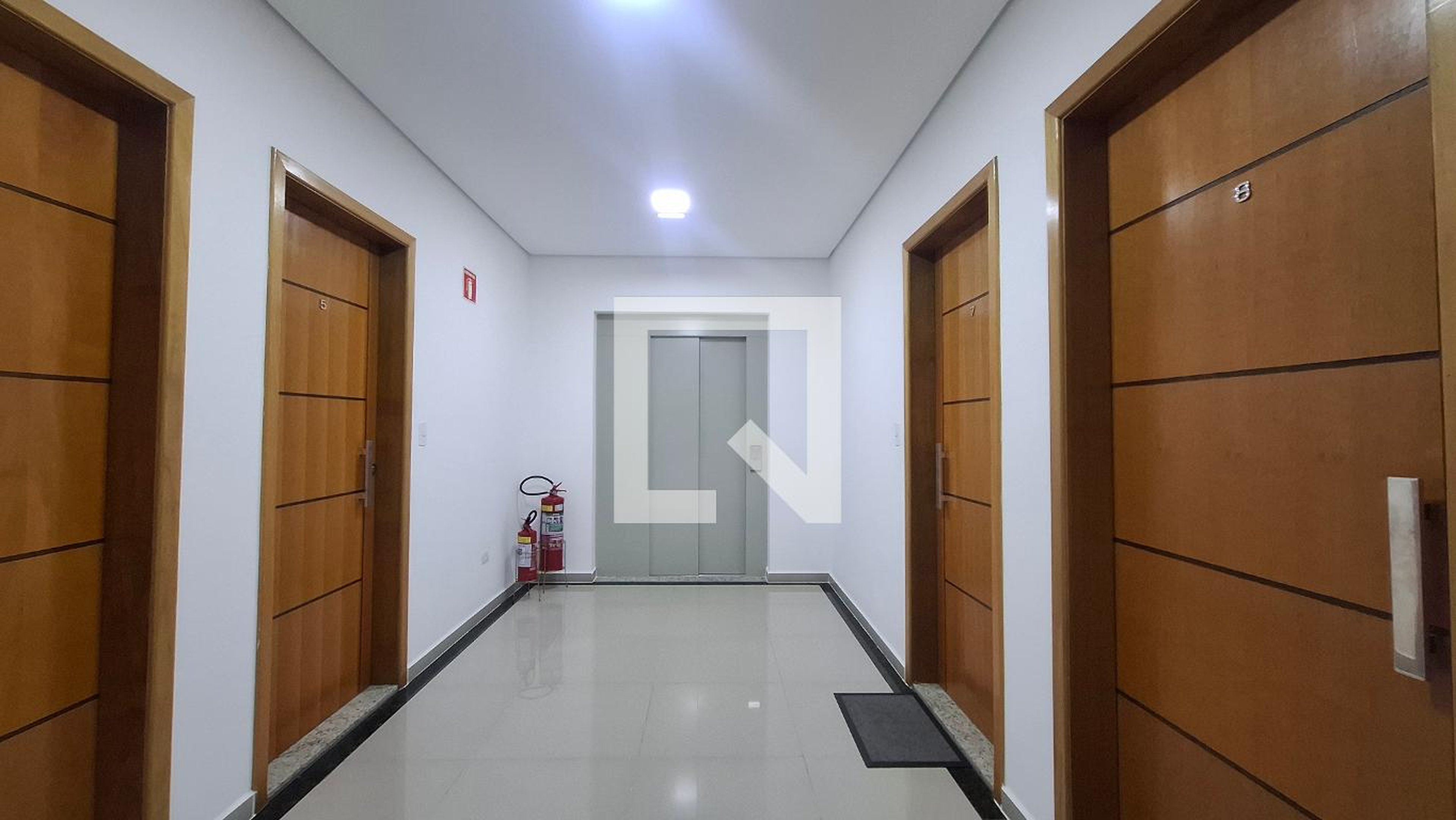 Elevador Condomínio em Rua Rússia, 56