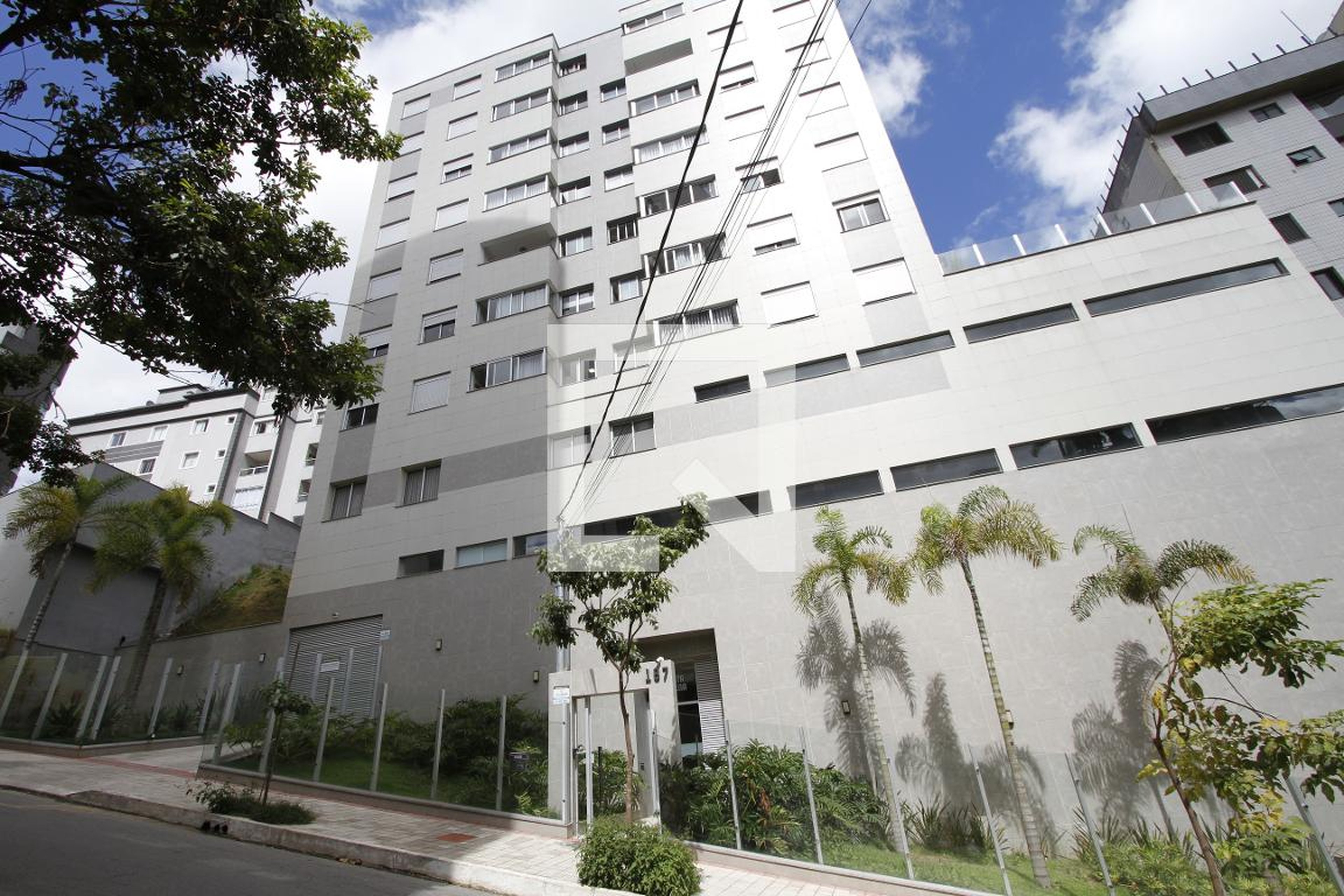 Fachada do Prédio Condomínio em Rua Professora Bartira Mourão, 187