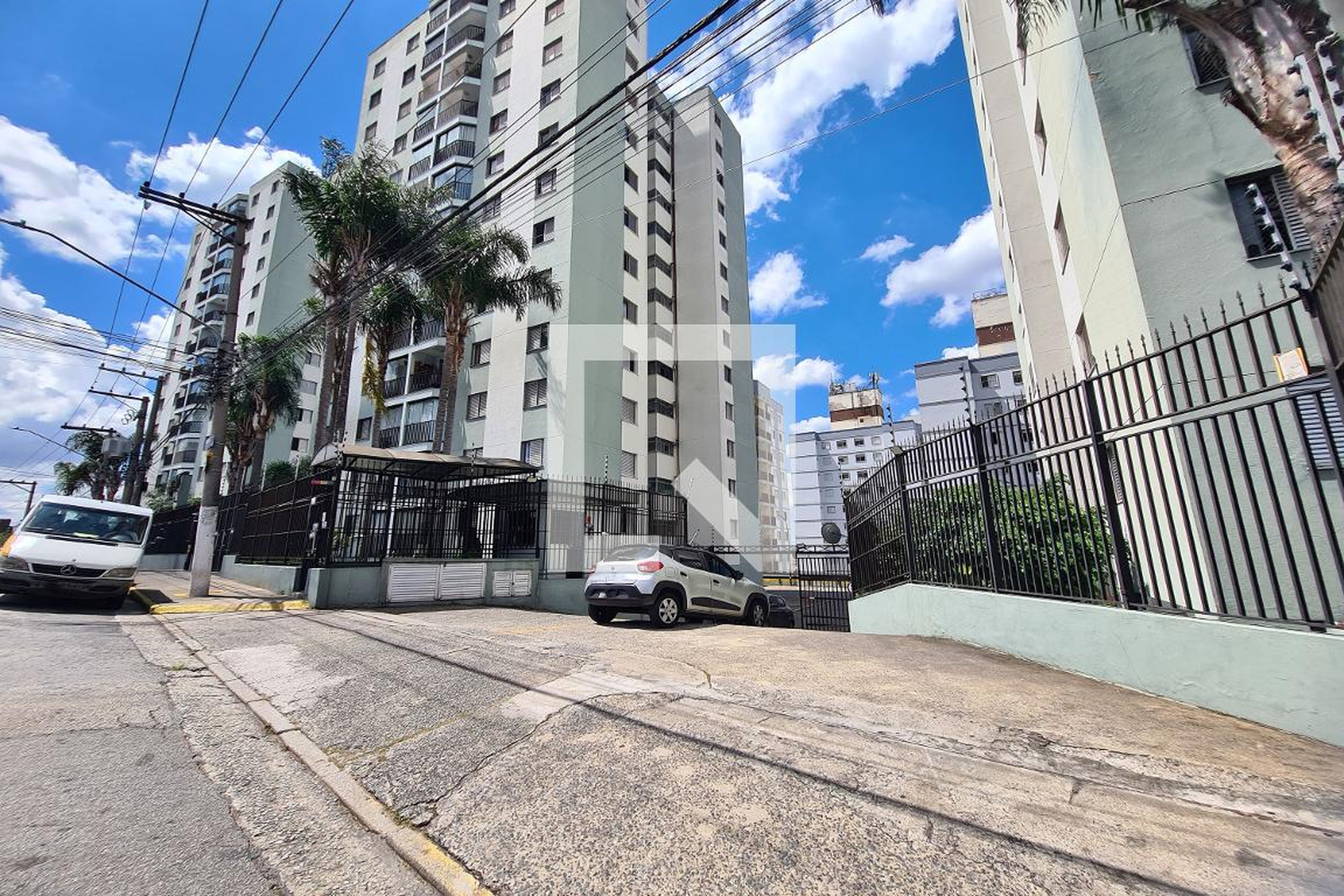 Fachada Condomínio Torres de Andaluzia