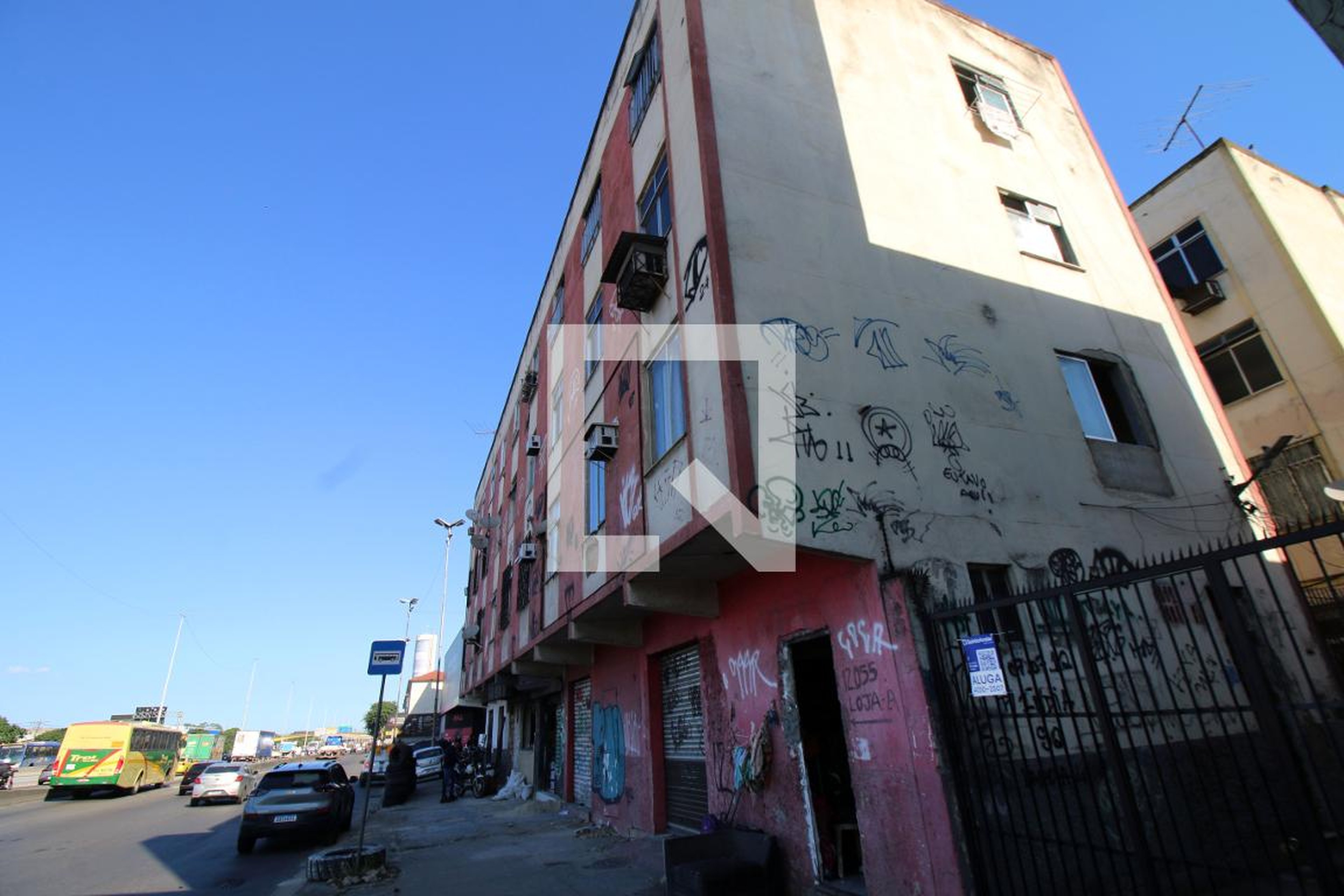 Fachada do Prédio Condomínio Arco Iris