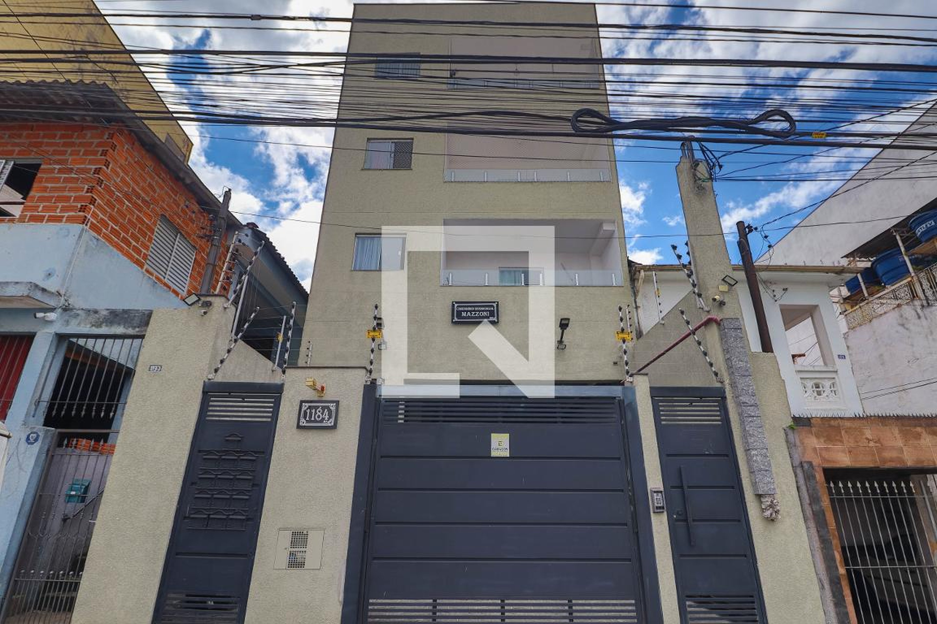 Fachada Condomínio em Rua Coronel Meireles, 1184