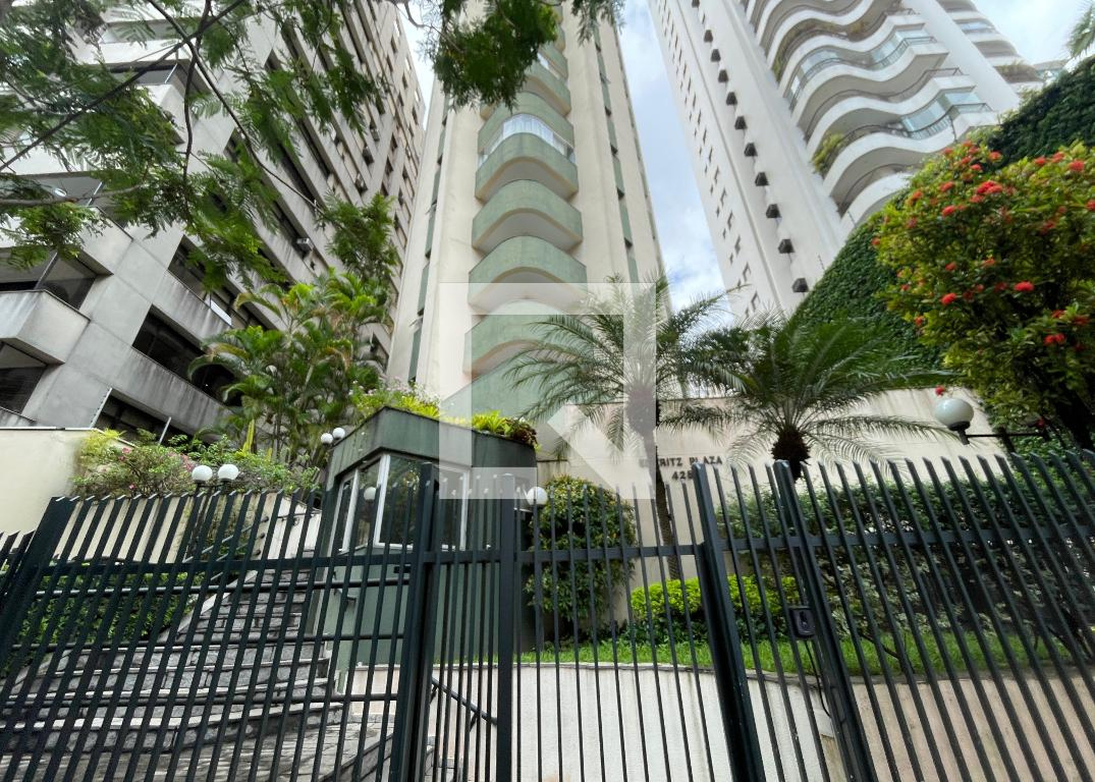 Fachada Condomínio Ritz Plaza