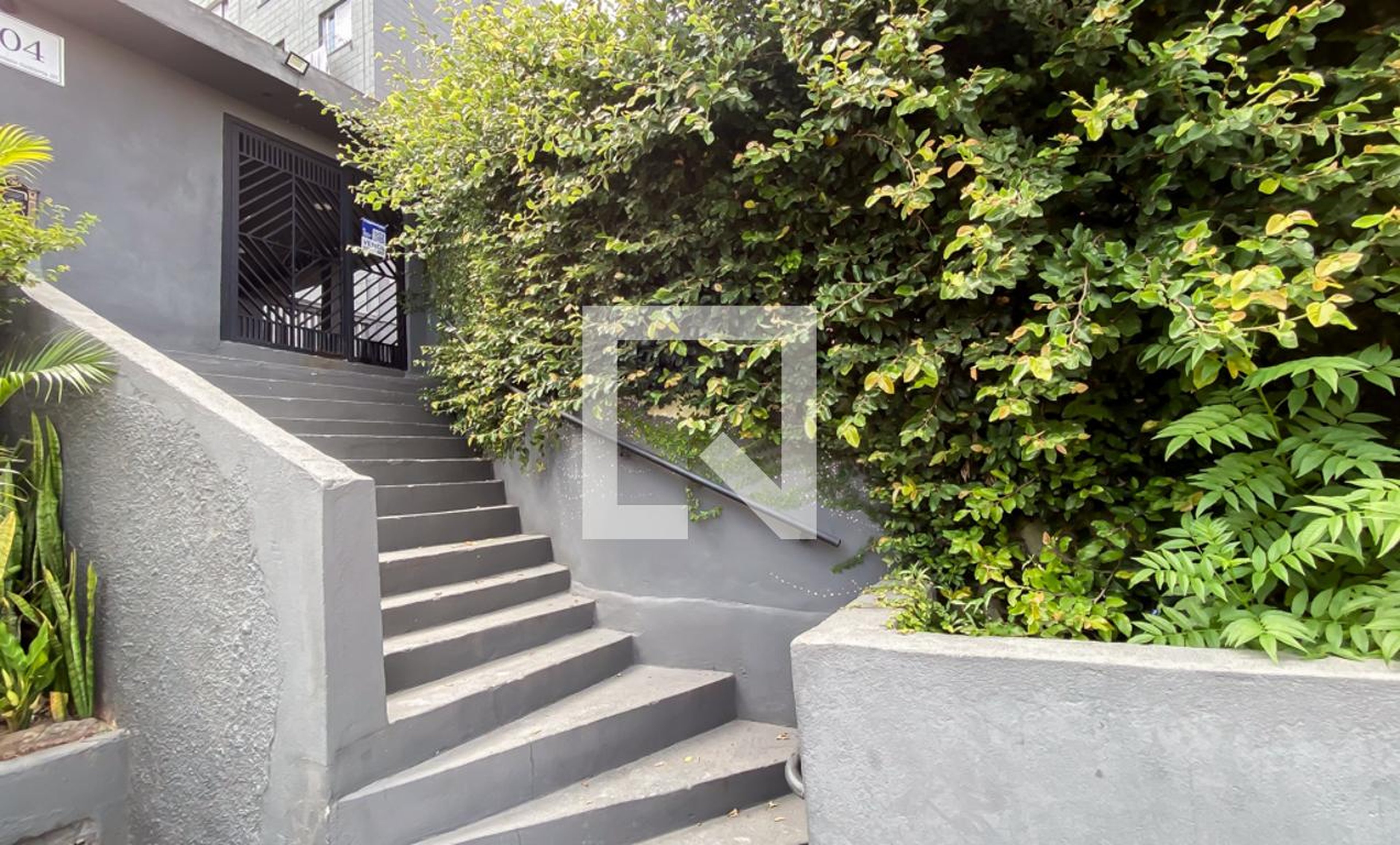 Fachada Condomínio em Rua Domênico Melli, 404