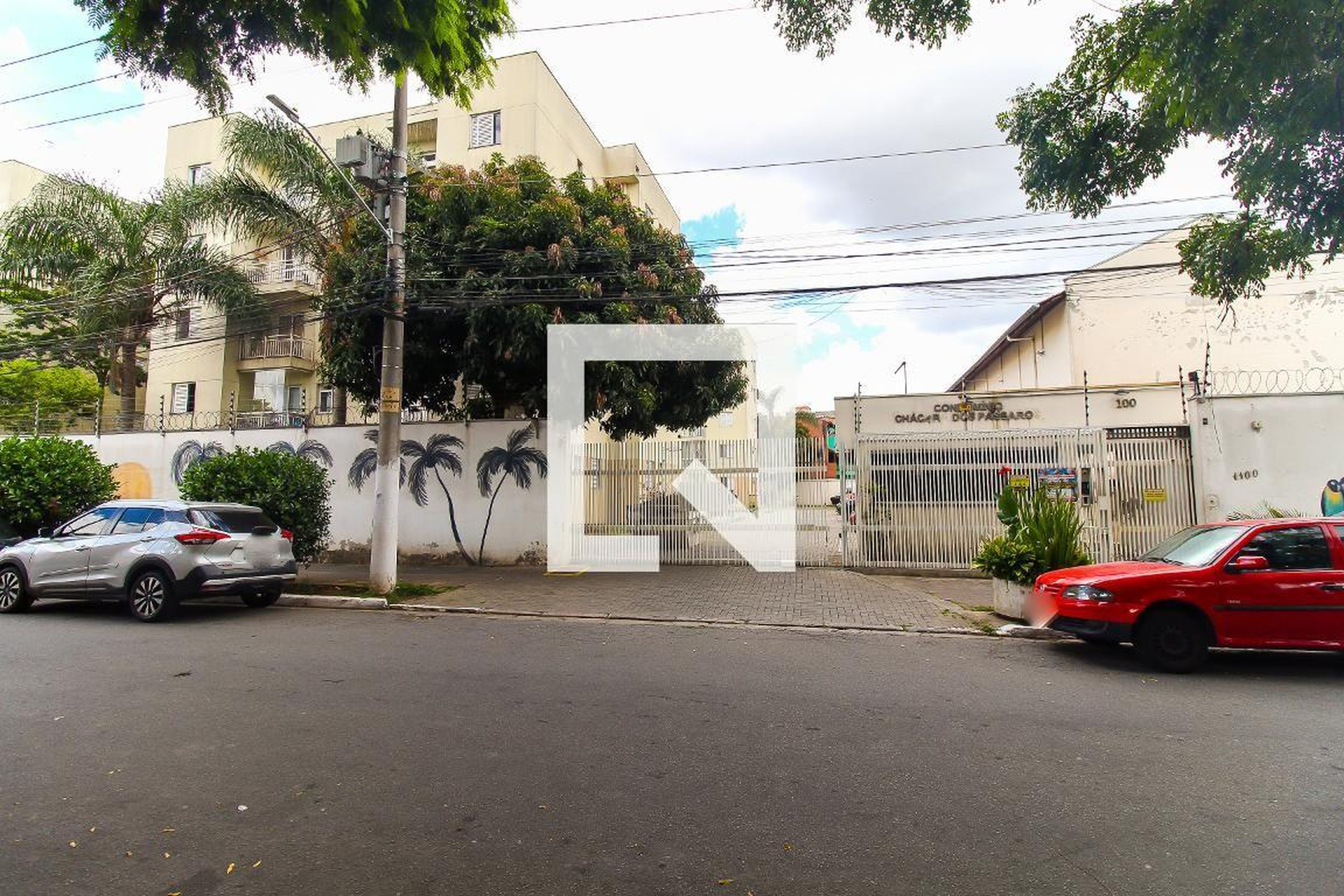 Fachada Condomínio em Rua Salvador Fernandes Cardia, 1100