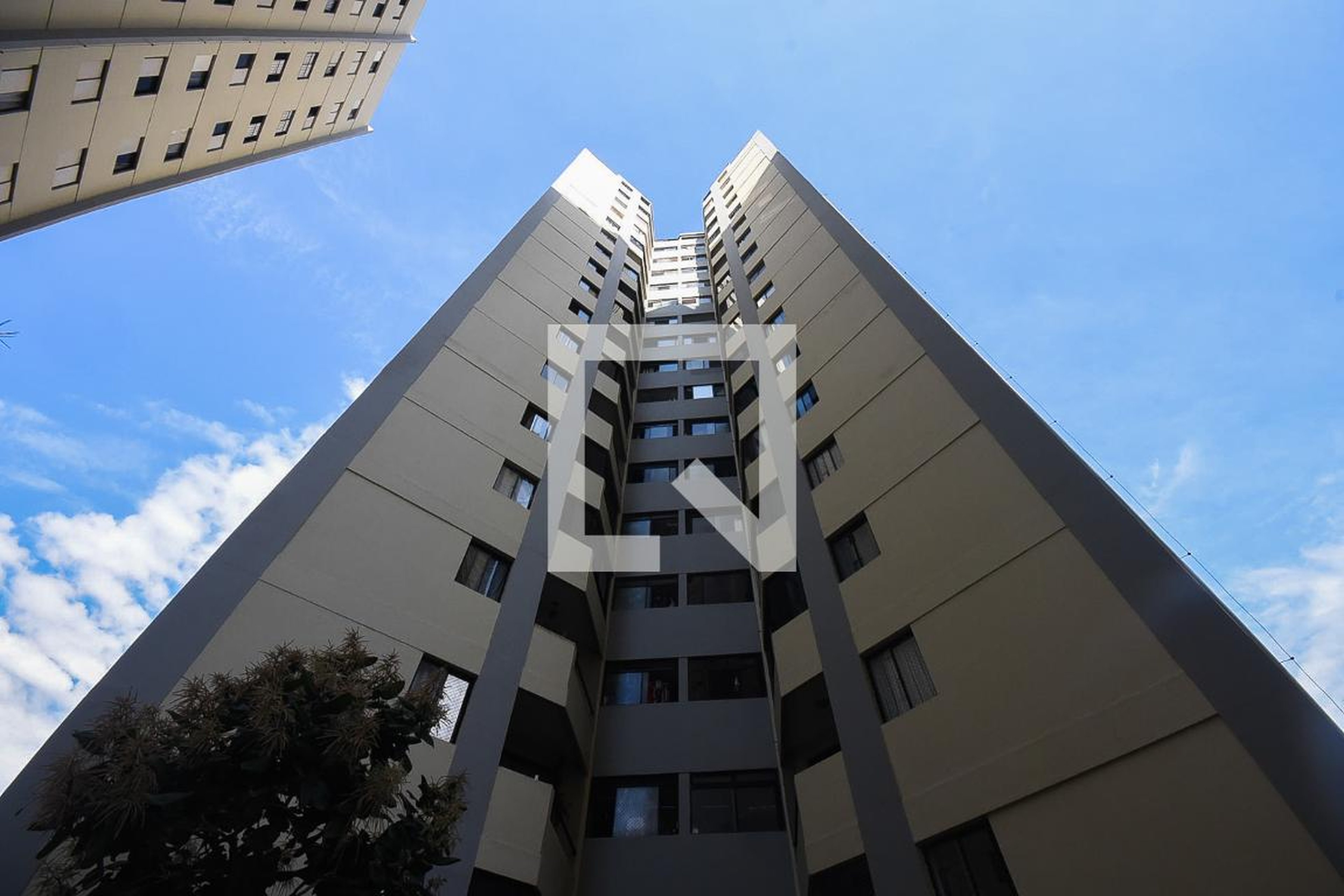 Fachada Residencial Pedras Raras