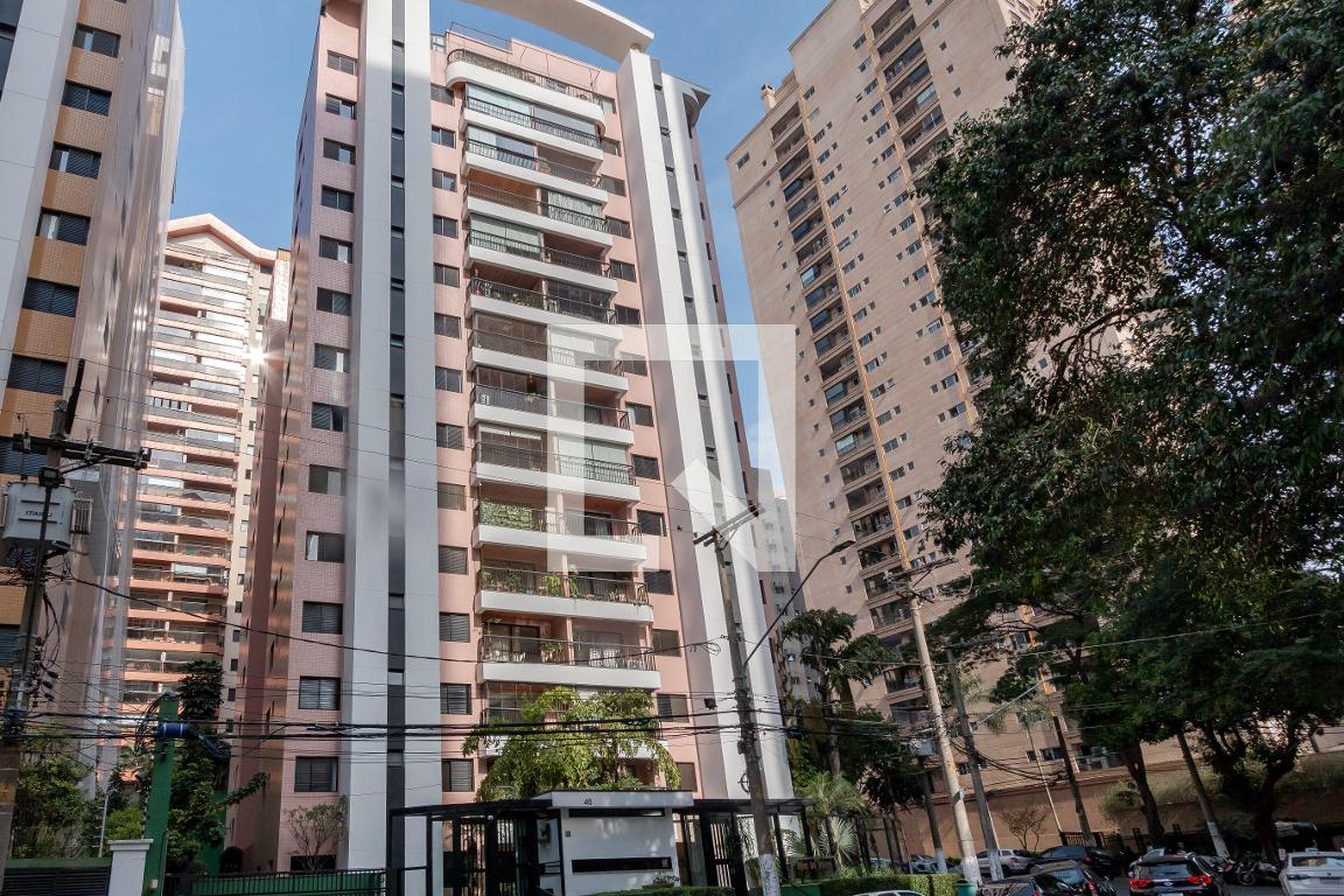 Fachada Edifício Parc de Paris