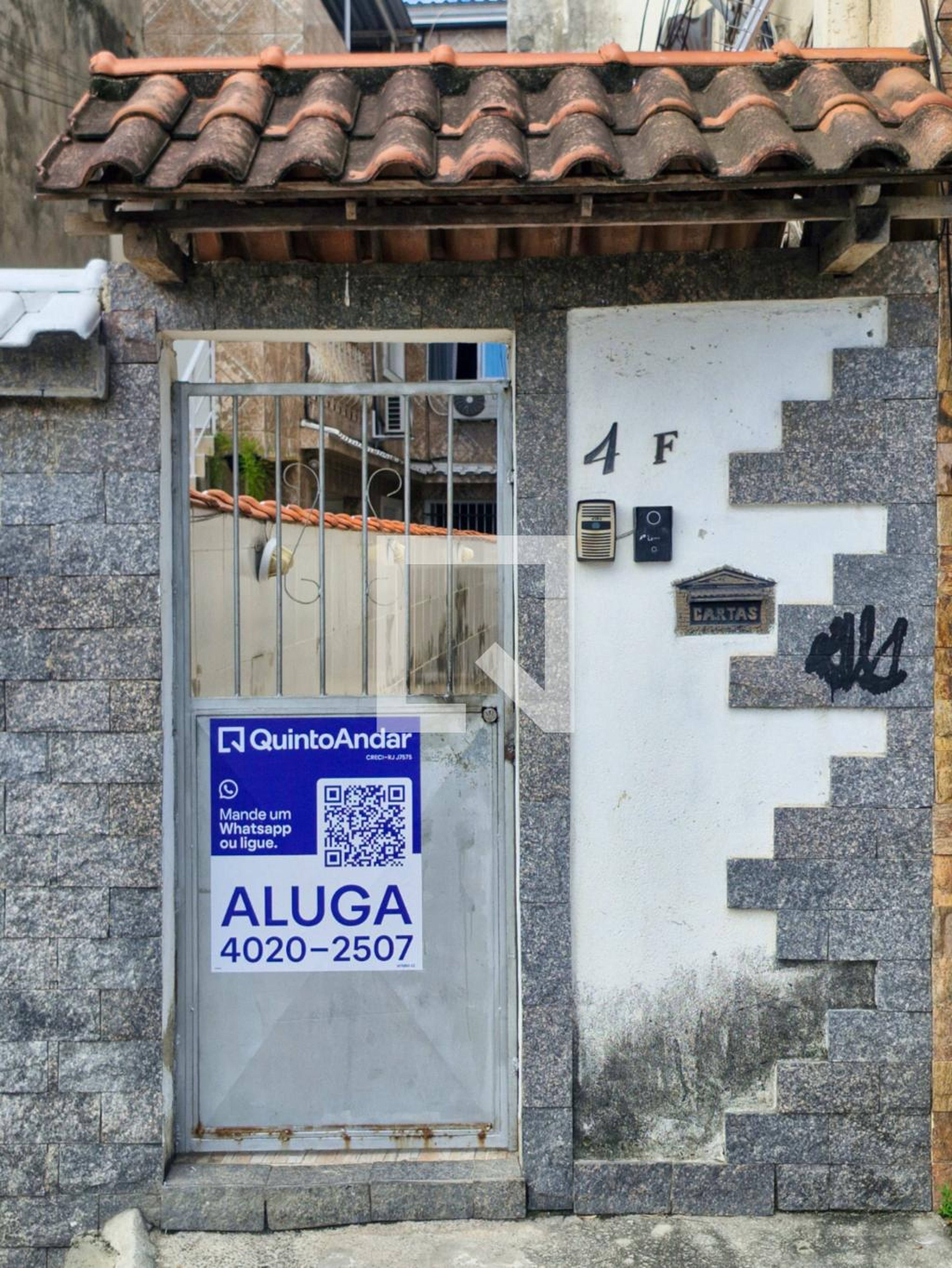 Fachada Condomínio em Rua General Fernando Batalha, 4