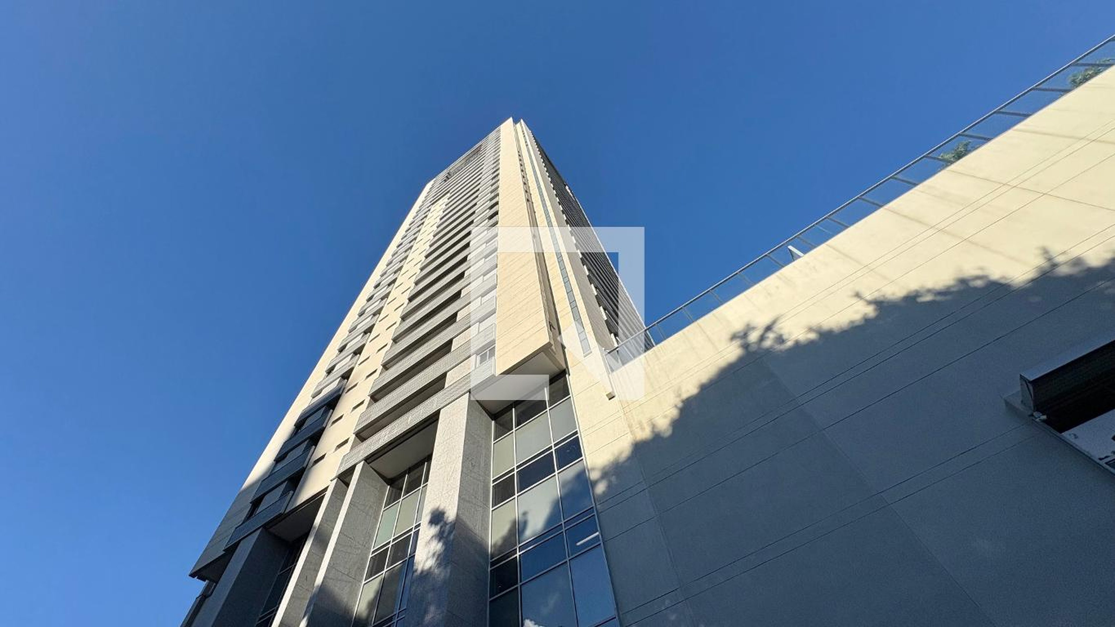 Fachada do Prédio Condomínio History