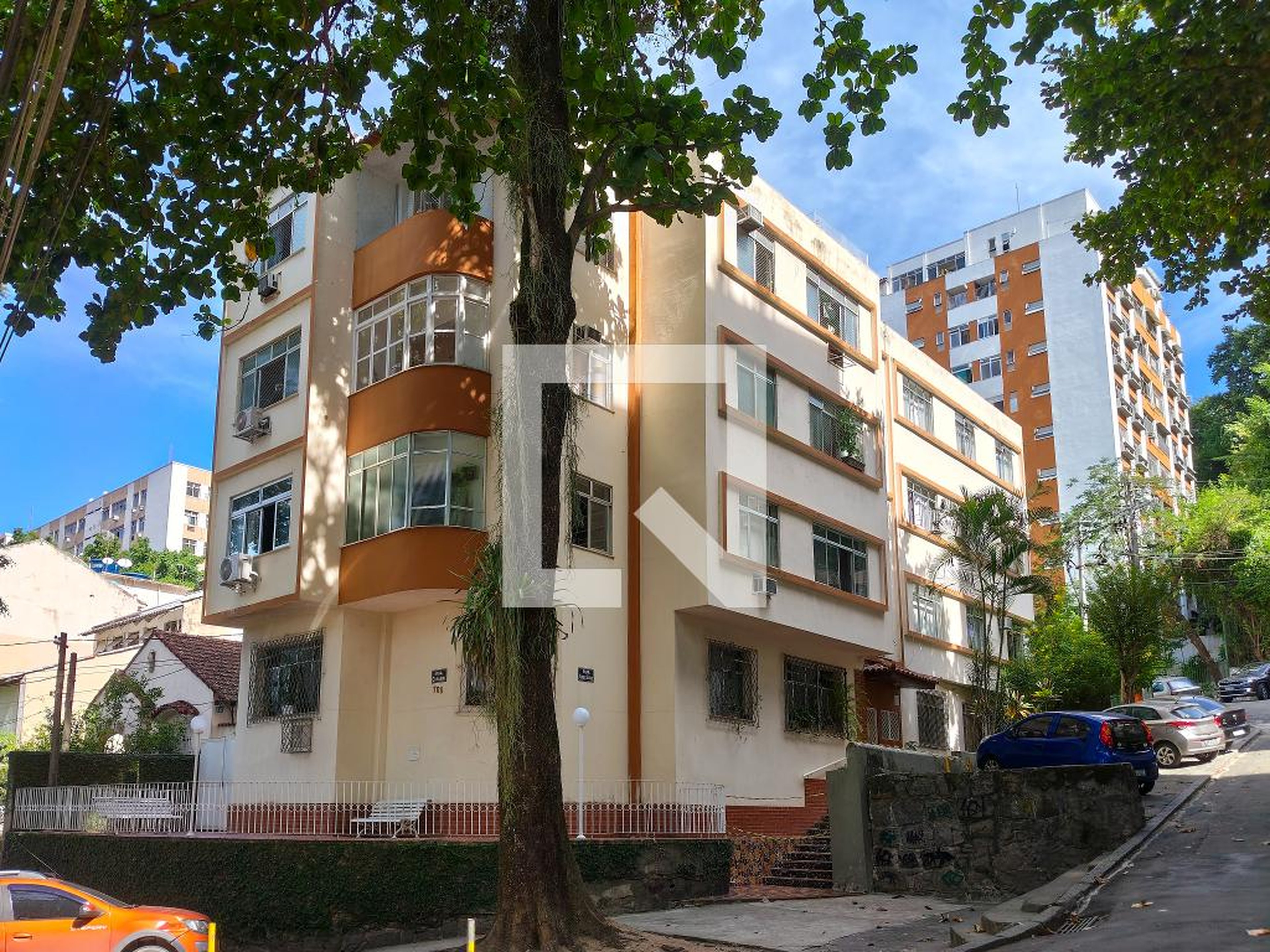 Fachada do Prédio Condomínio em Rua Caruaru, 753