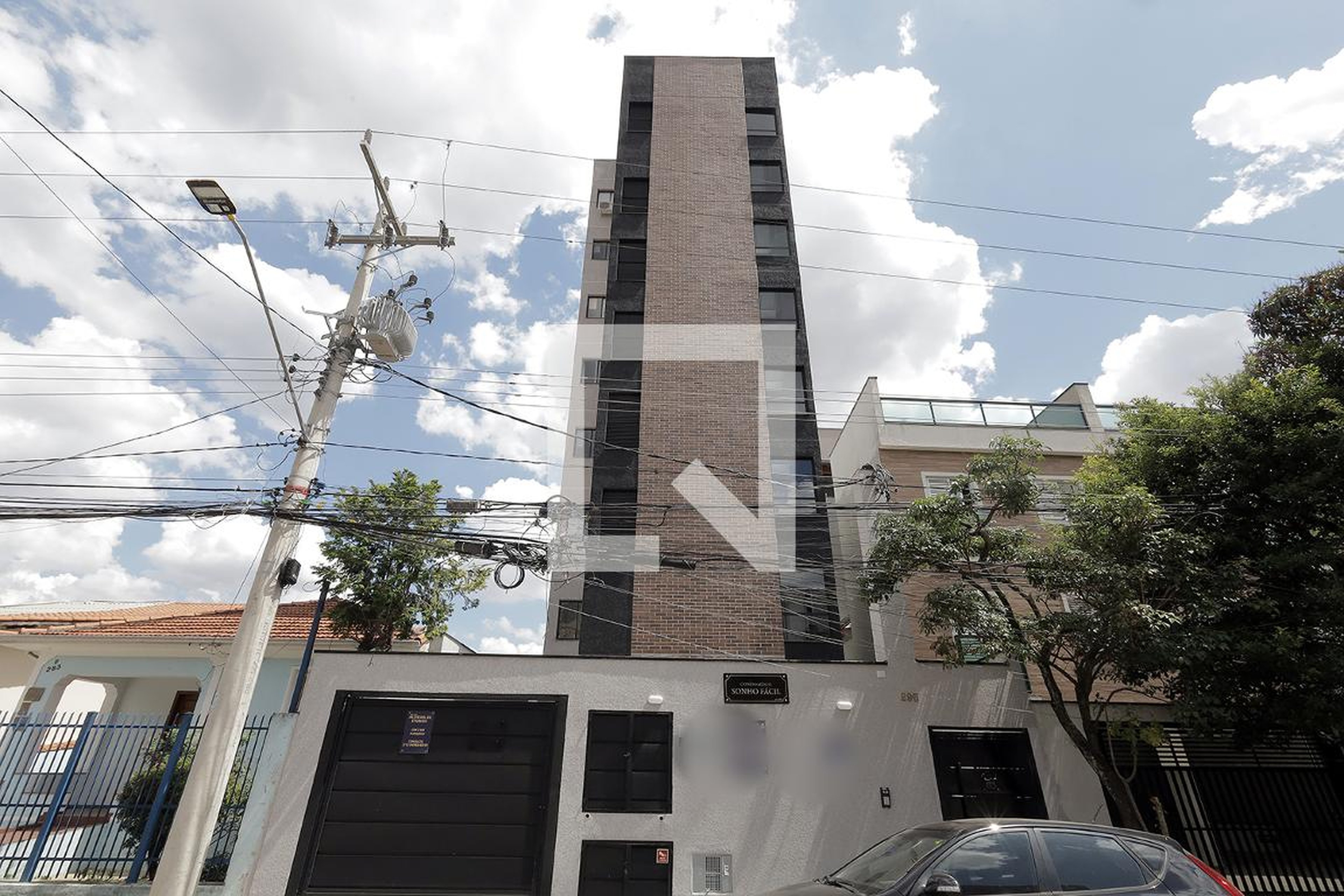 Fachada Condomínio em Rua Santa Adélia, 295