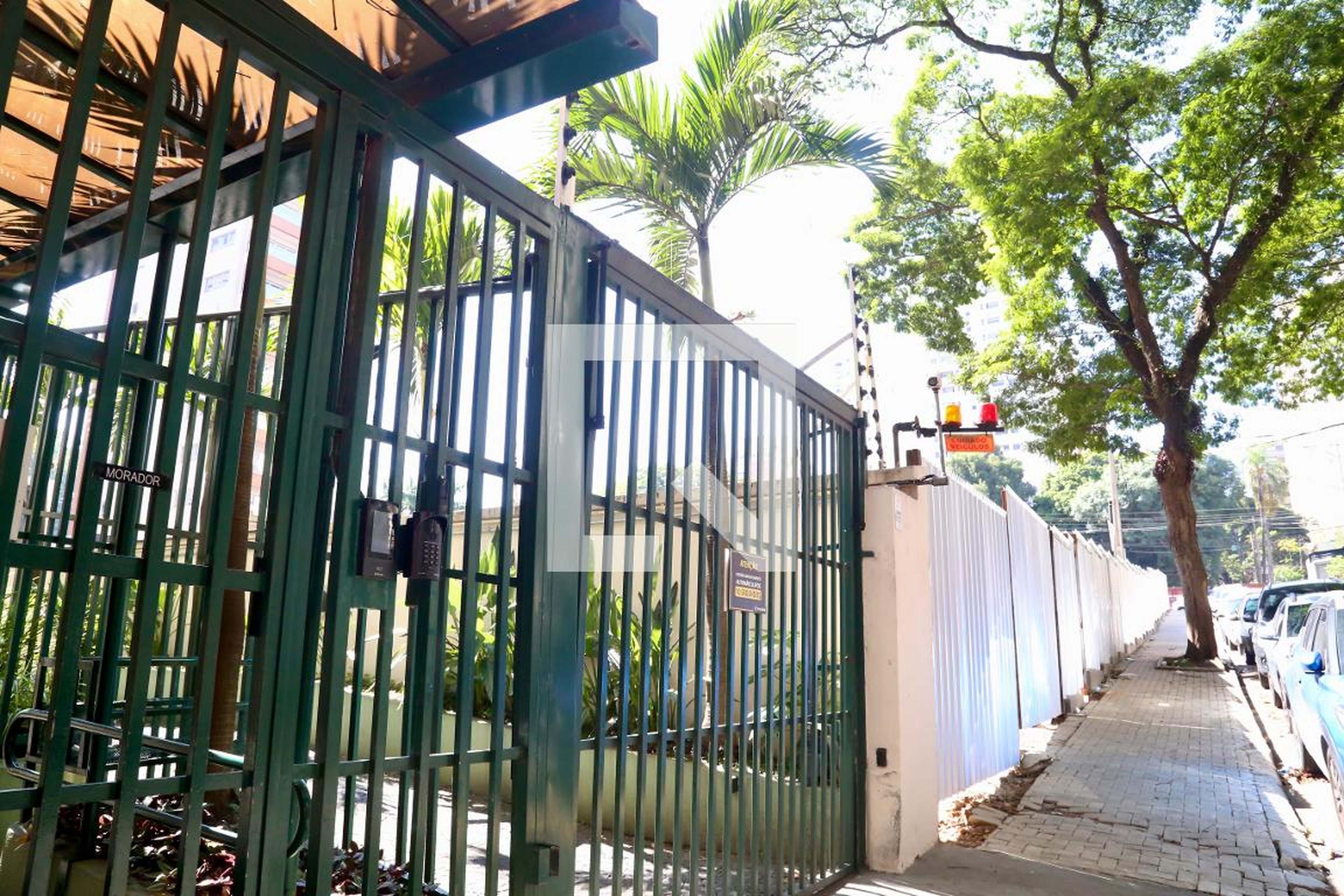 Fachada Condomínio em Rua Indiana, 83