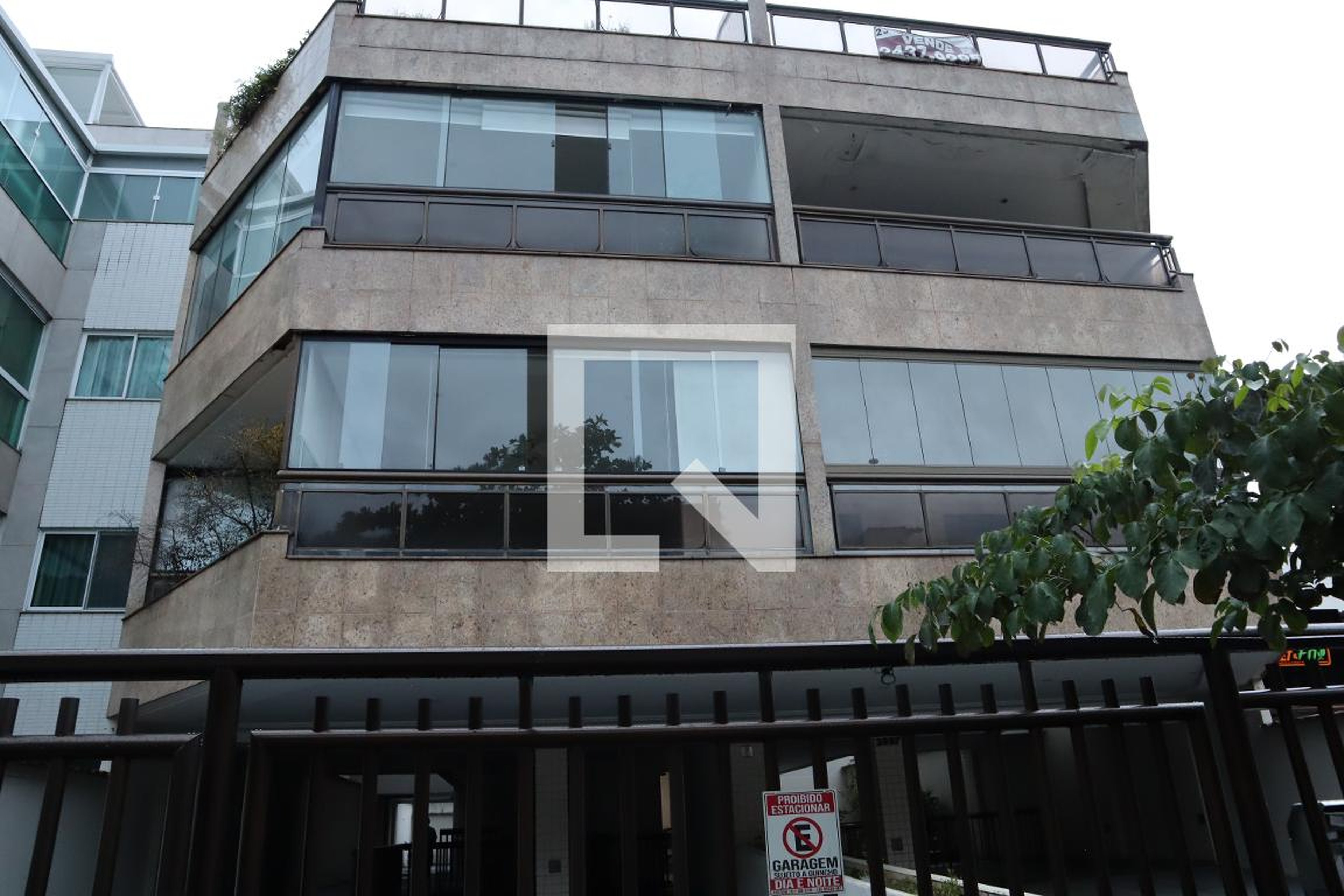 FACHADA Condomínio em Avenida Genaro de Carvalho, 3897
