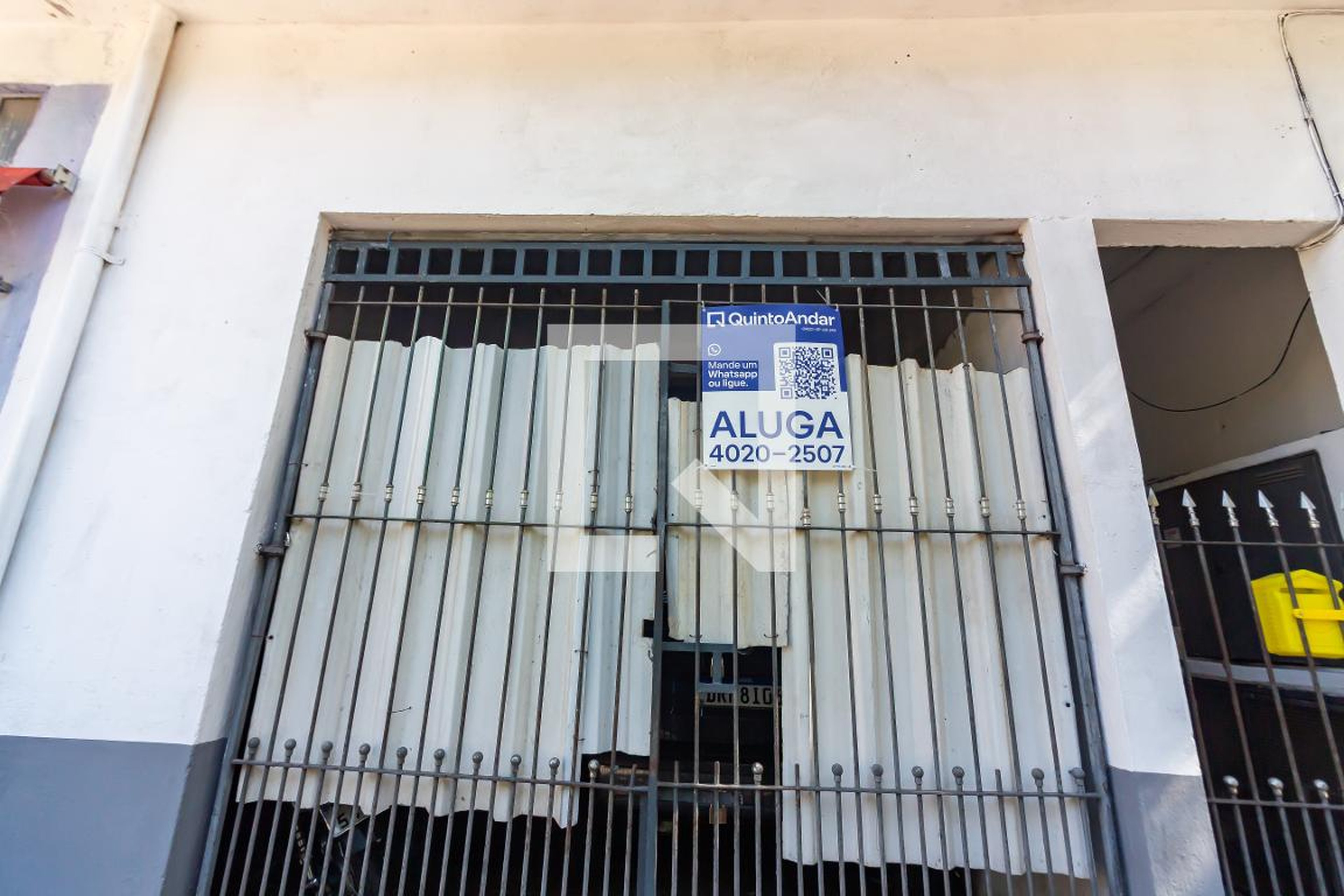 Fachada Condomínio em Rua Veneza, 23a