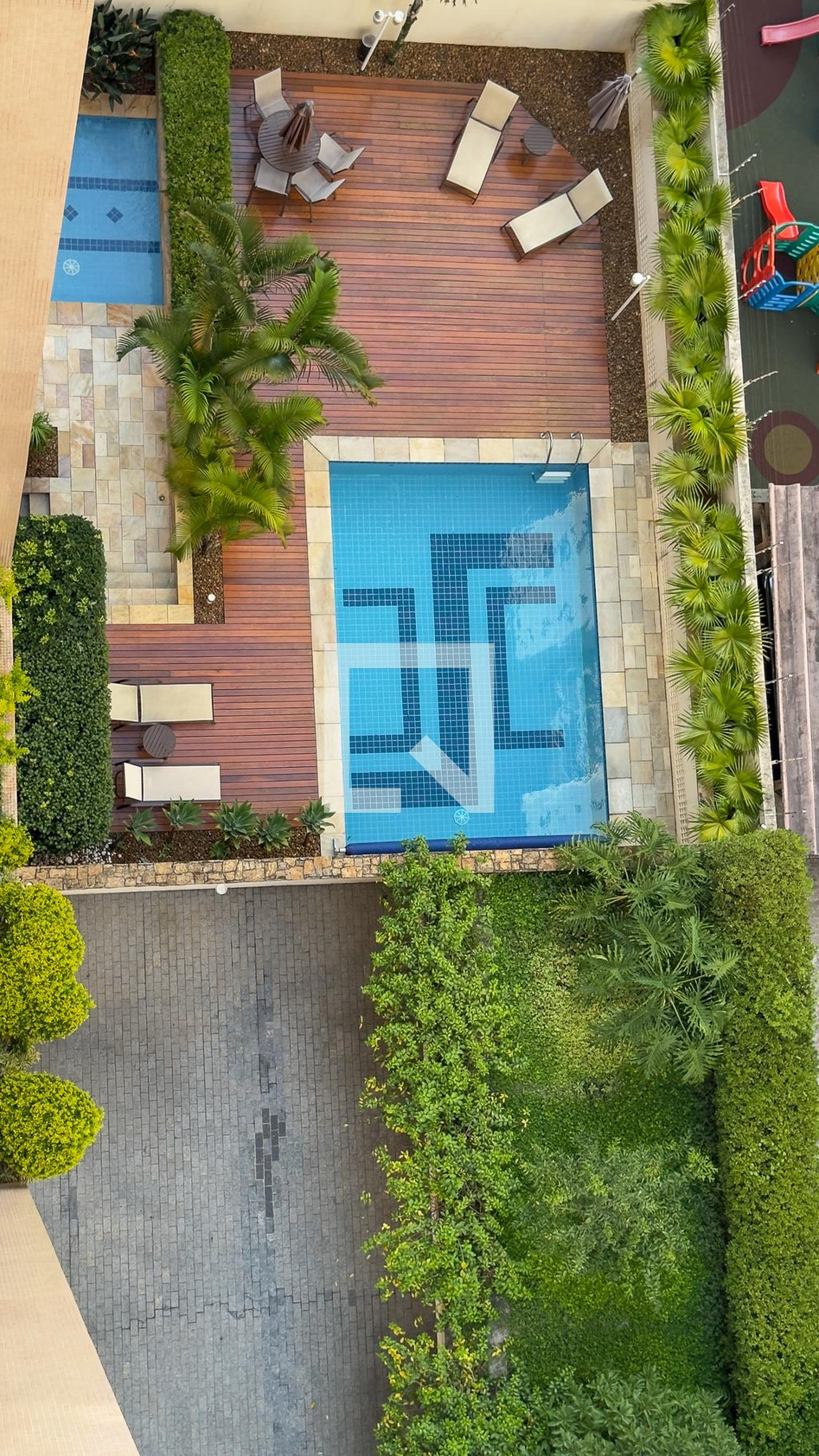 Piscina - New Orleans Gardem