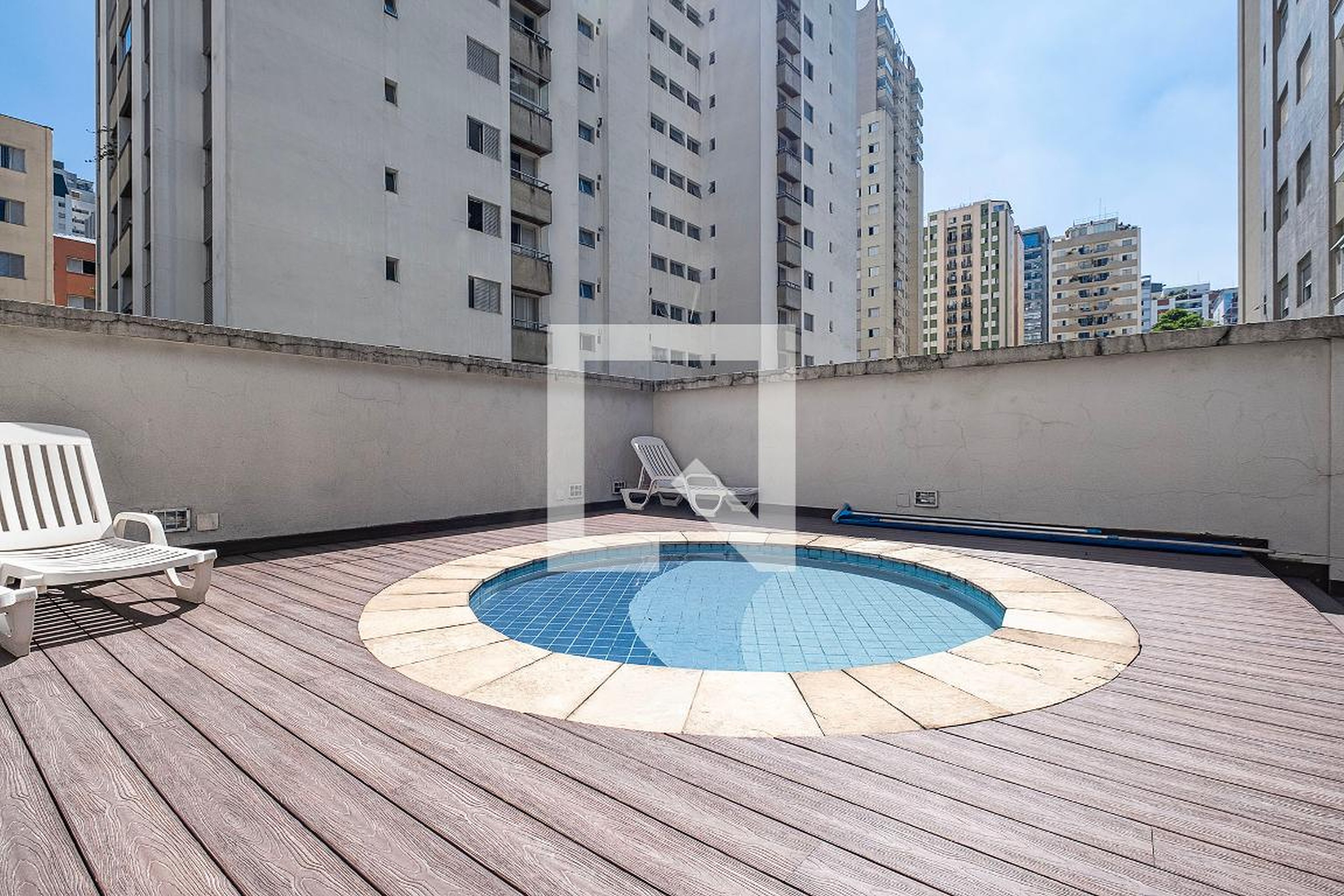 Piscina - Edifício Port Ville