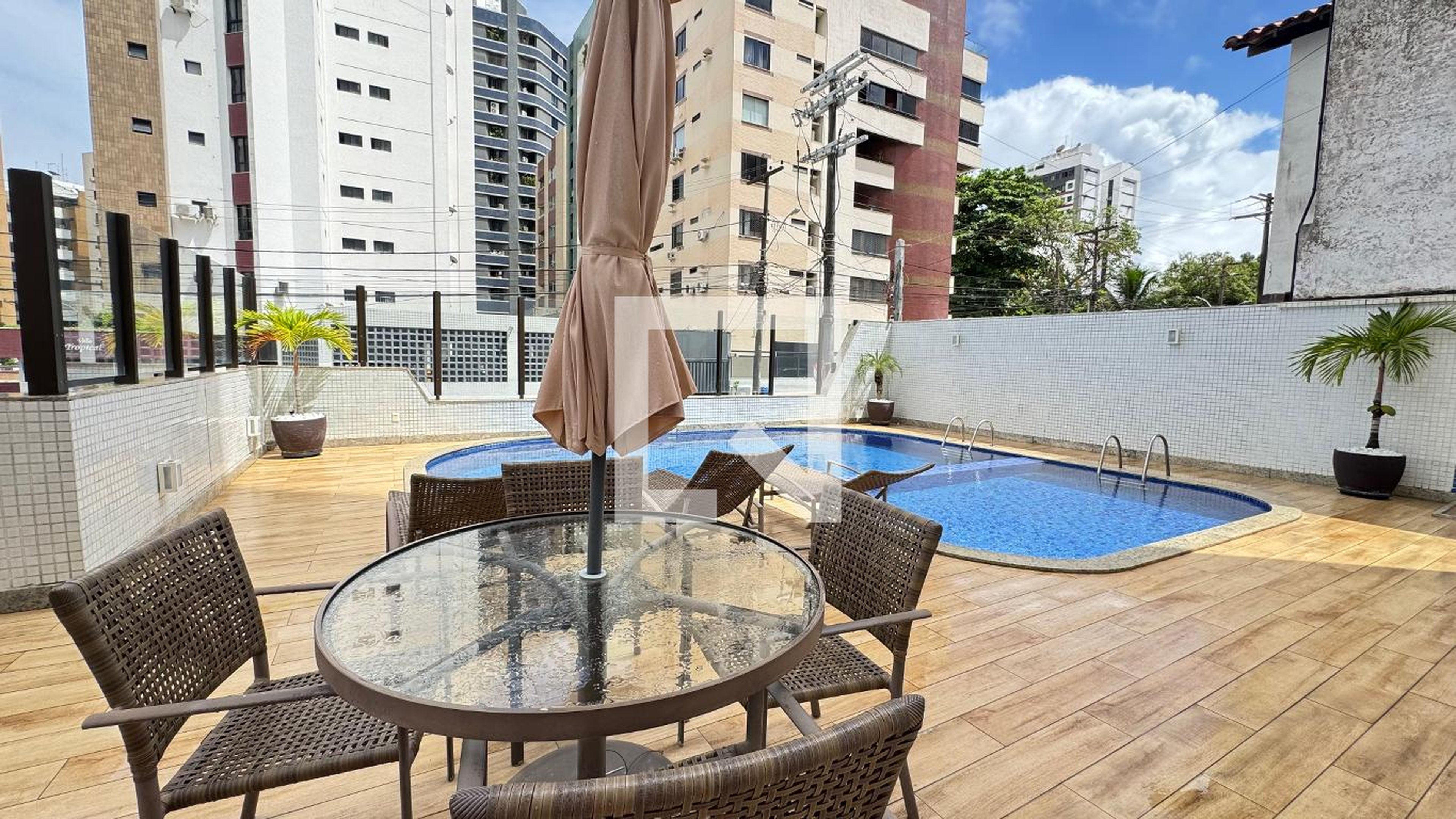 Piscina - Mansão Auguste Renoir