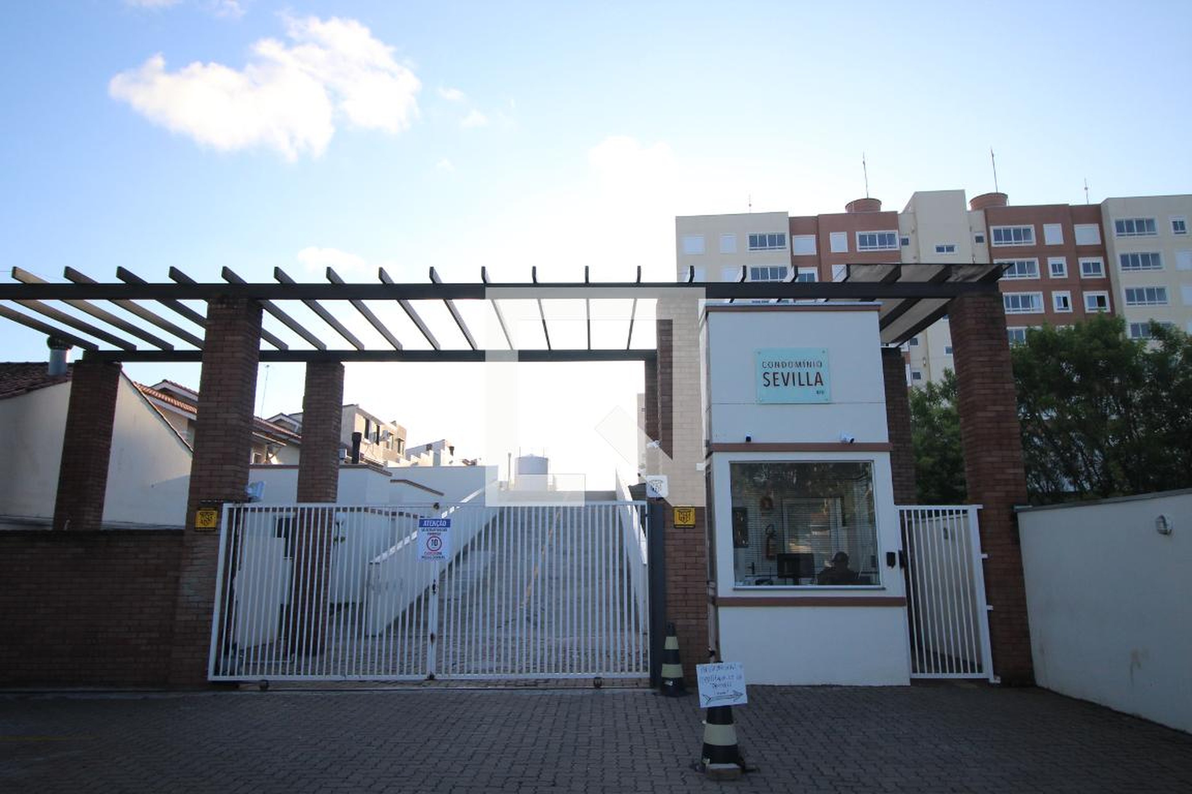 Fachada Residencial Sevilha Triana