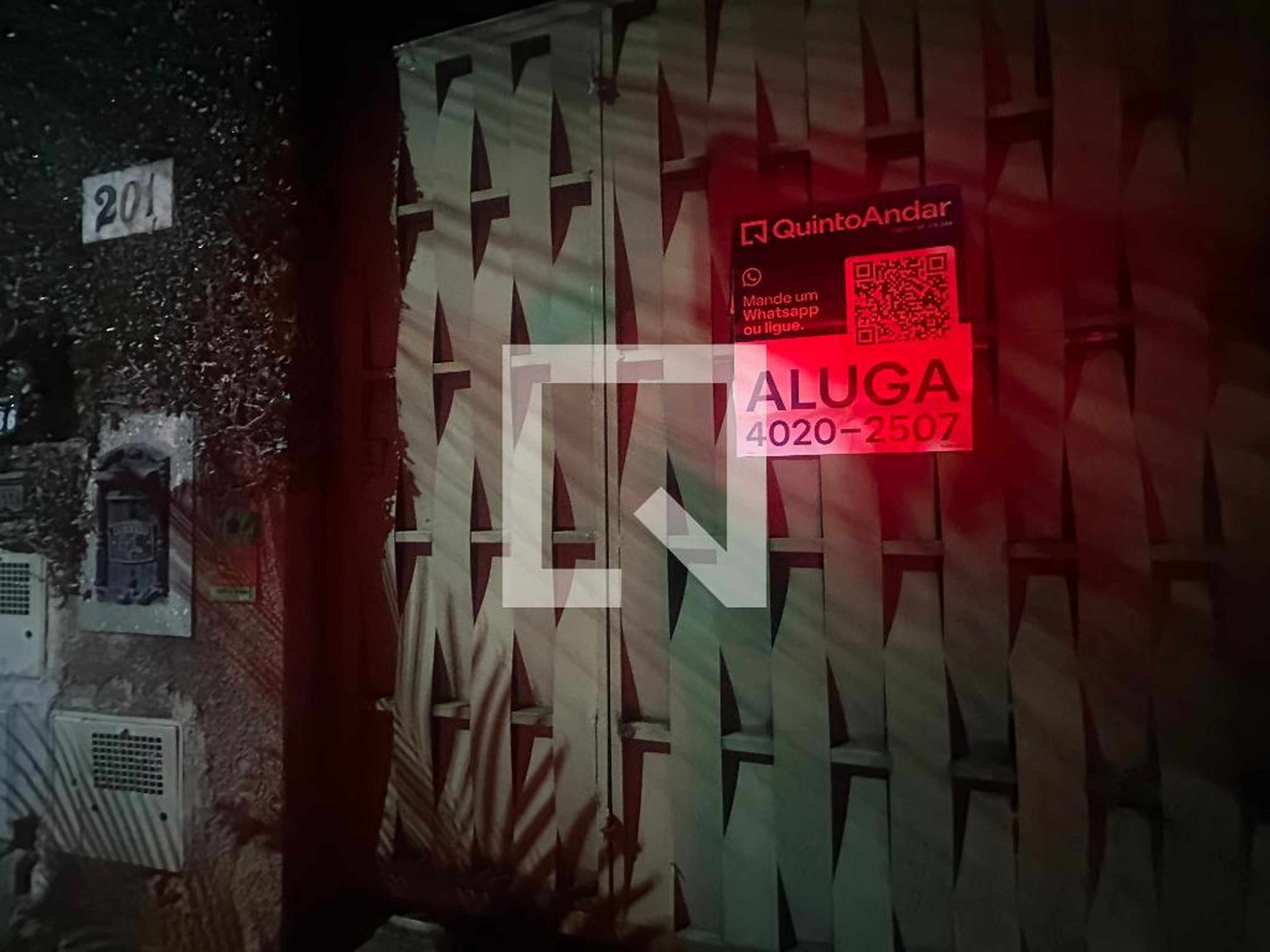 Fachada Condomínio em Estrada Doutor Cícero Borges de Morais, 201