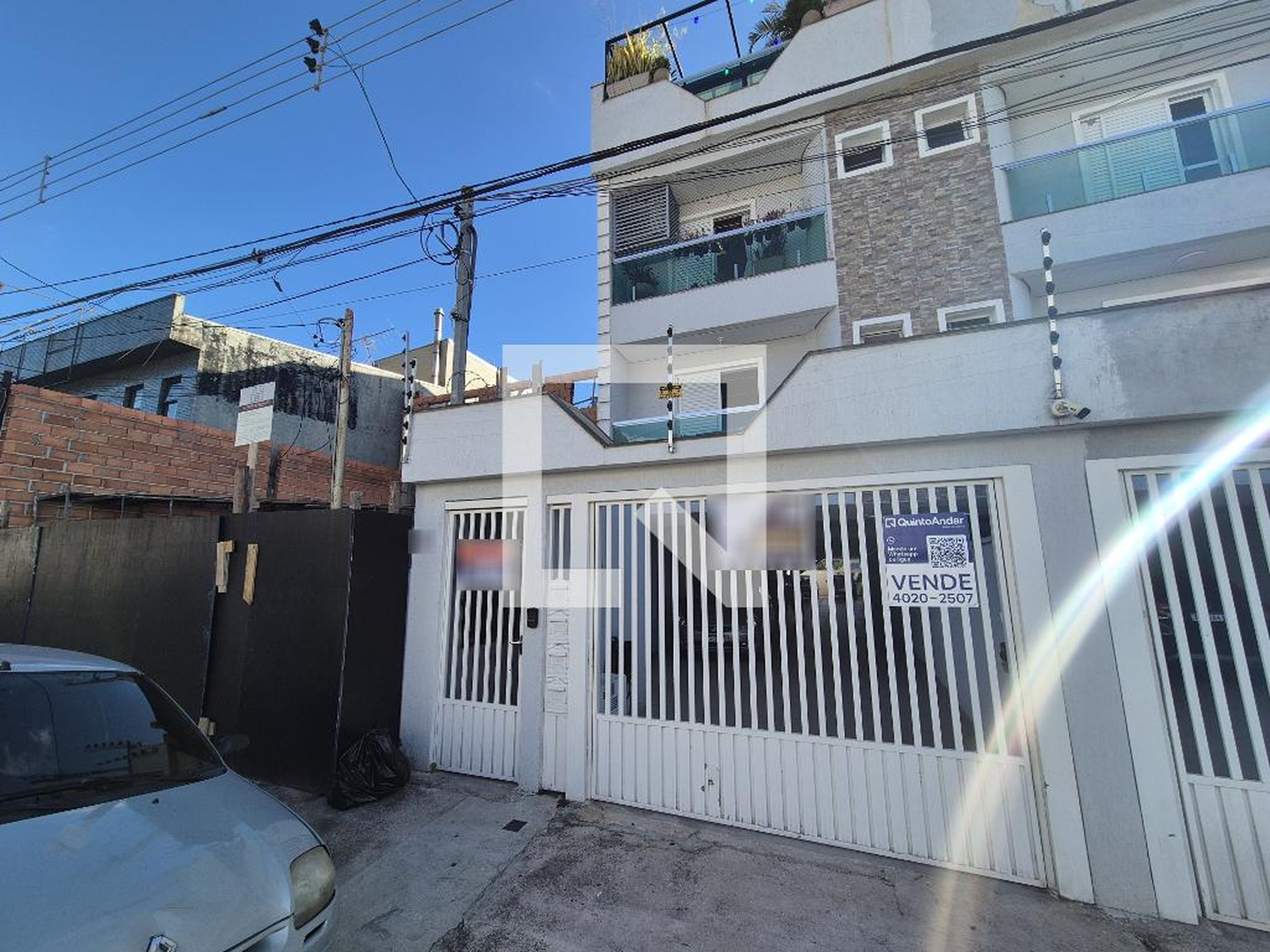 Fachada Condomínio em Rua Padre Miquelino, 49